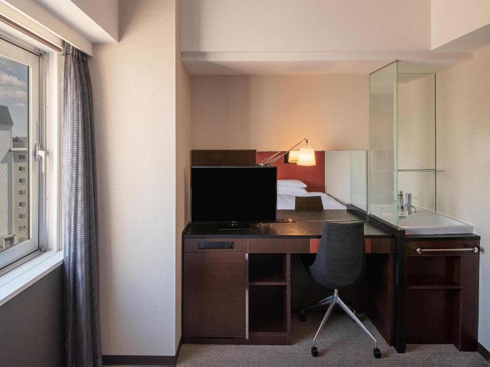 Double Room with Small Double Bed - Smoking - Photo 5