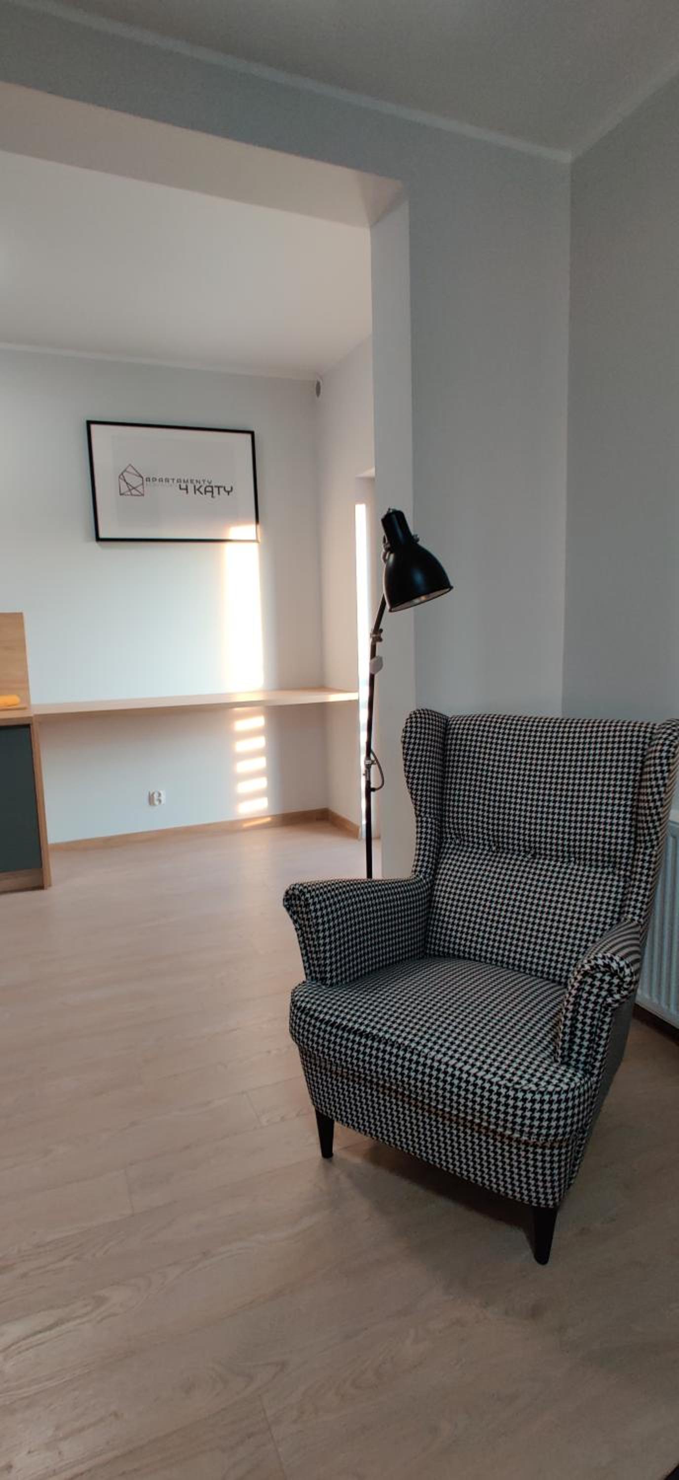 One-Bedroom Apartment - Photo 10