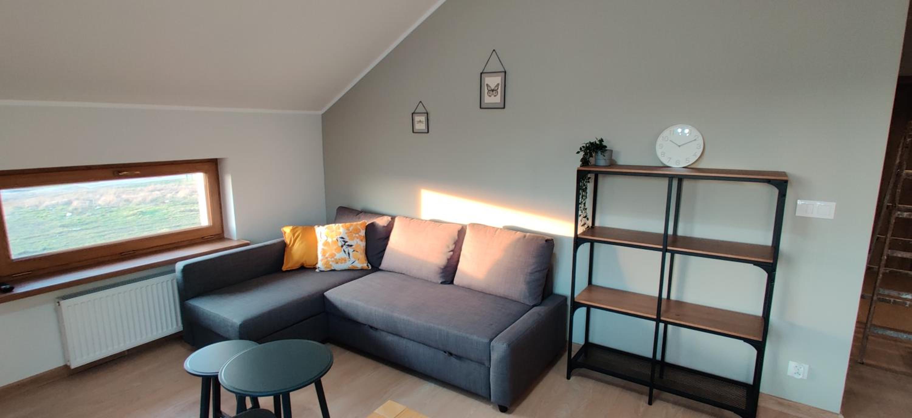 One-Bedroom Apartment - Photo 6