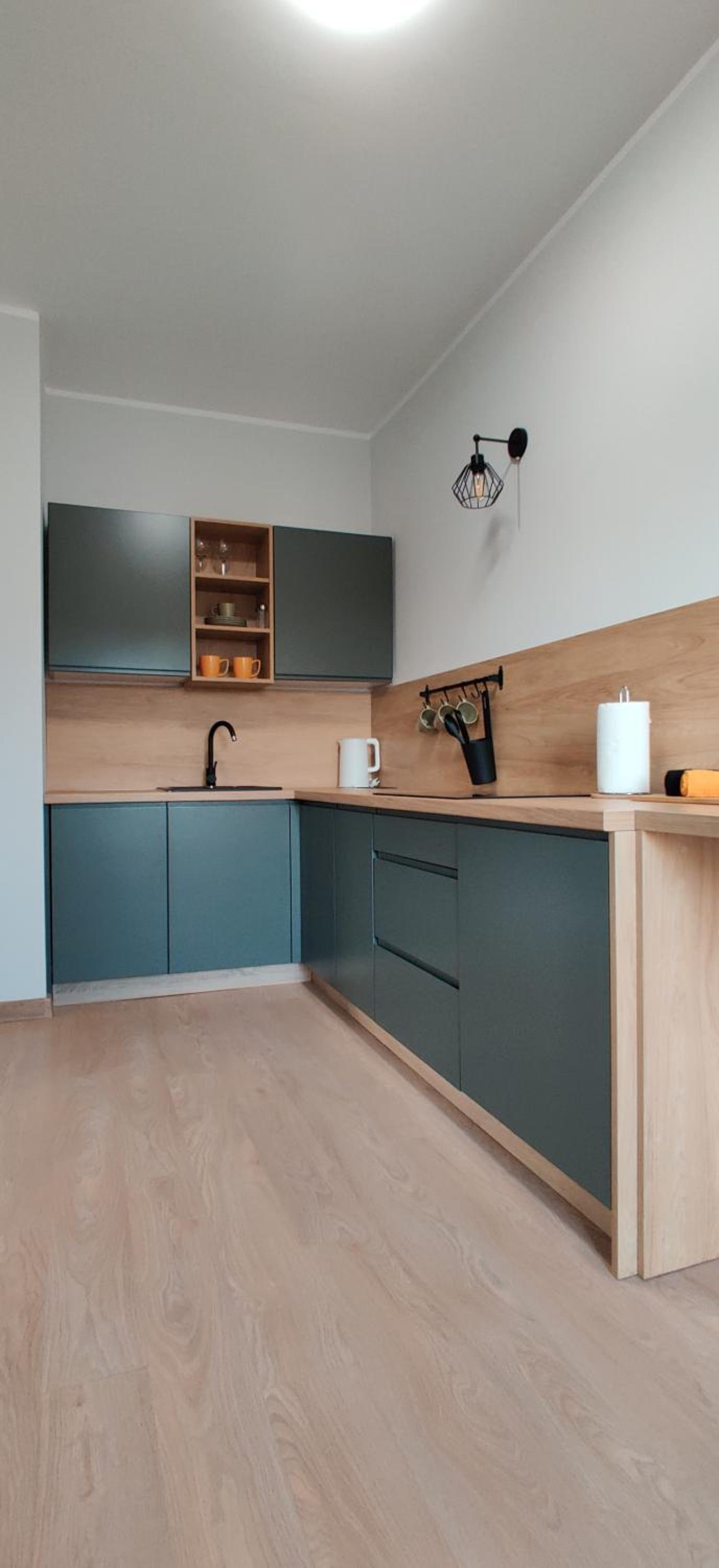 One-Bedroom Apartment - Photo 3