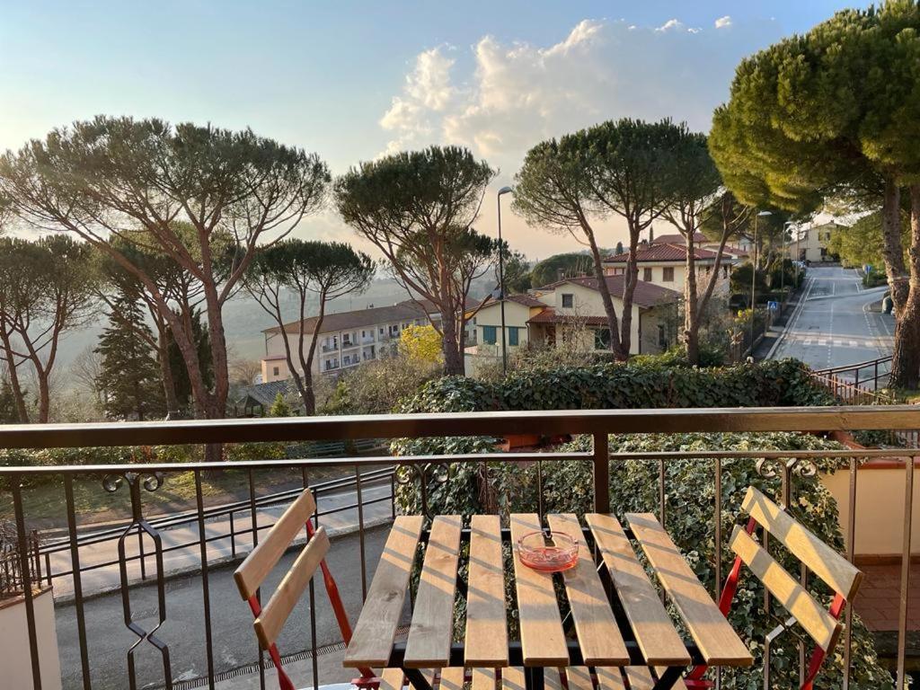 Double Room with Balcony - Photo 2