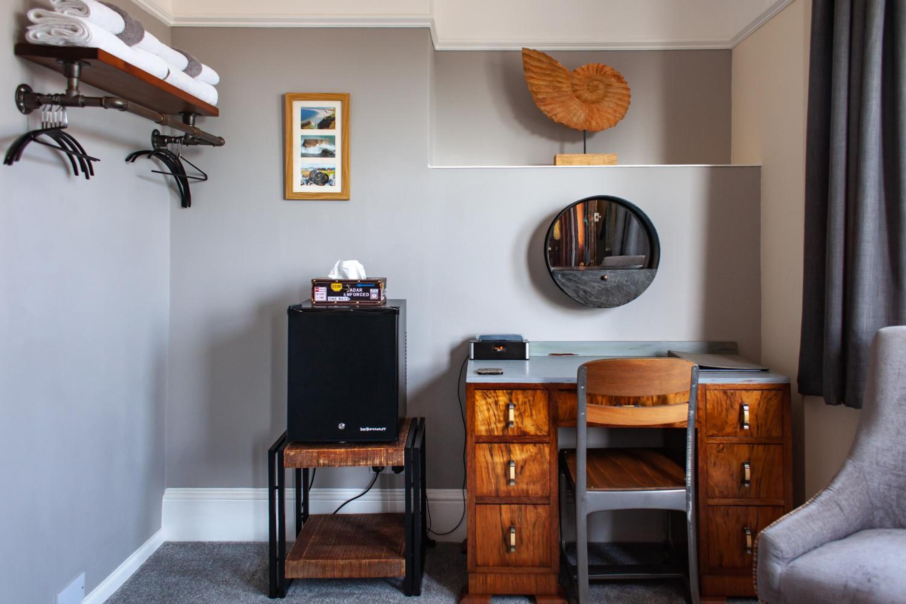 Deluxe King Room photo 2
