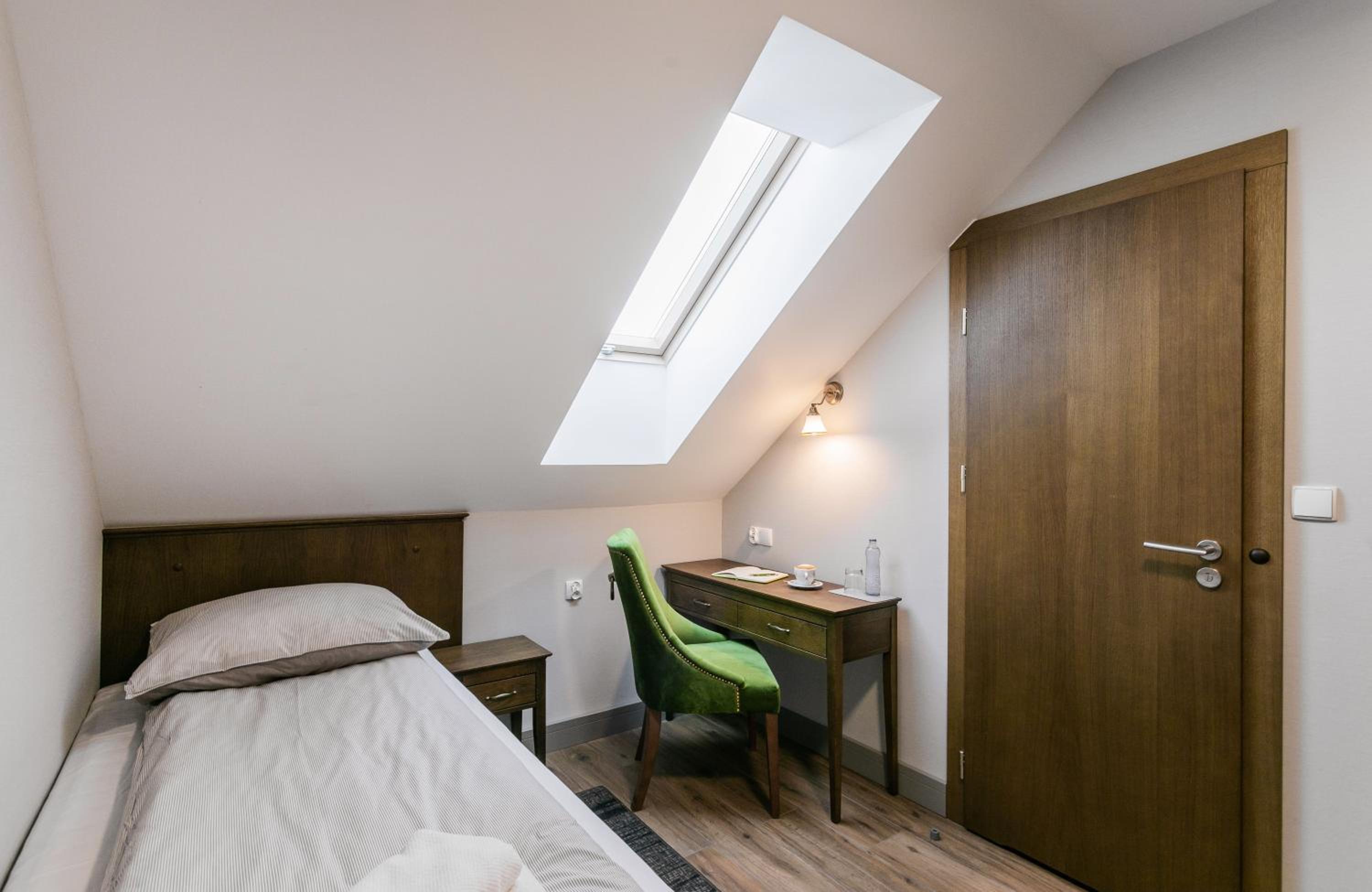 Single Room photo 2