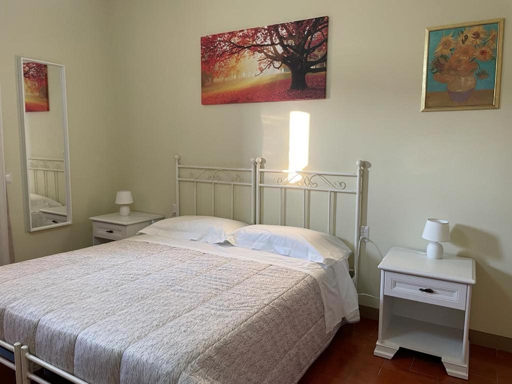Double Room with Balcony - Photo 6