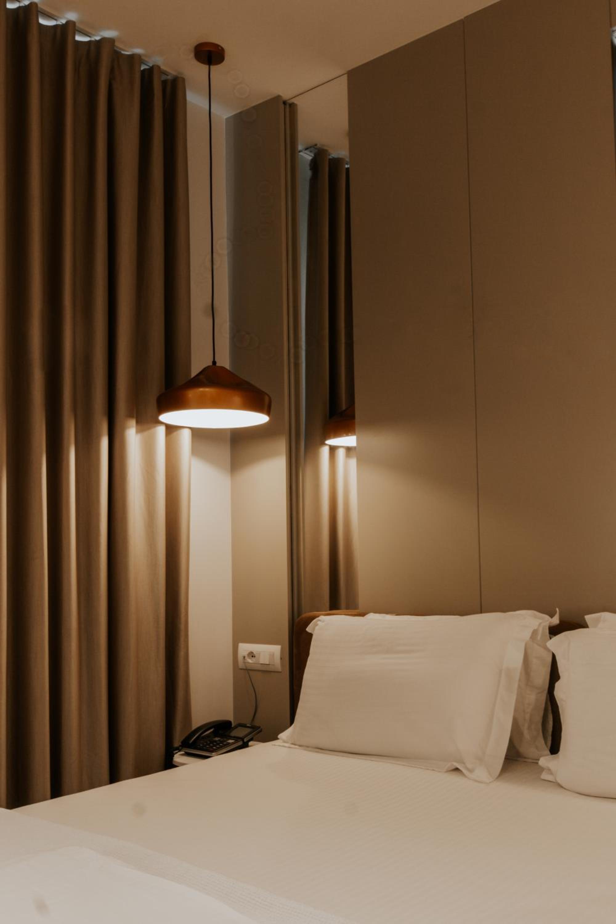 Twin Room with City View photo 2