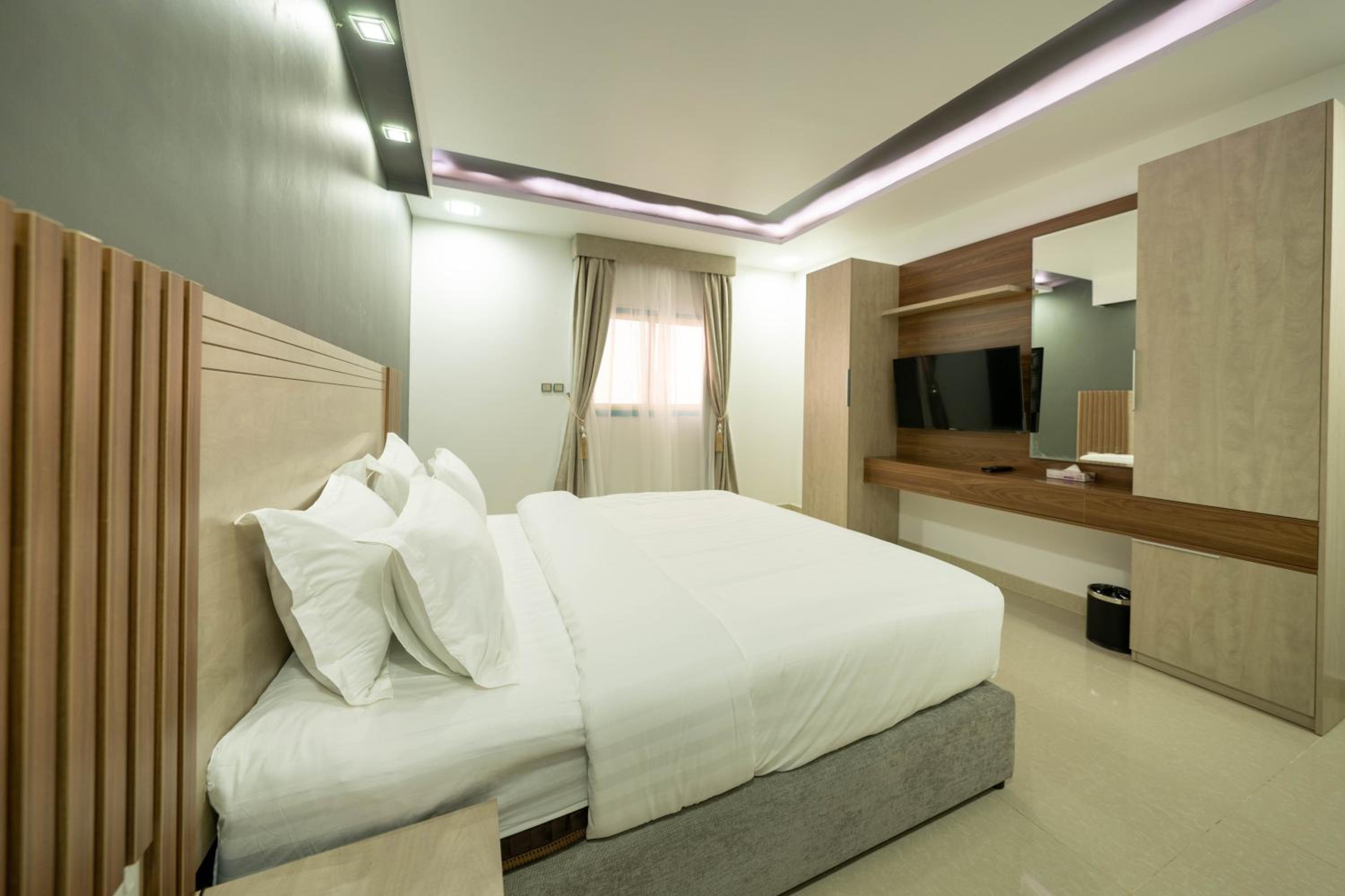One-Bedroom Villa - Photo 7
