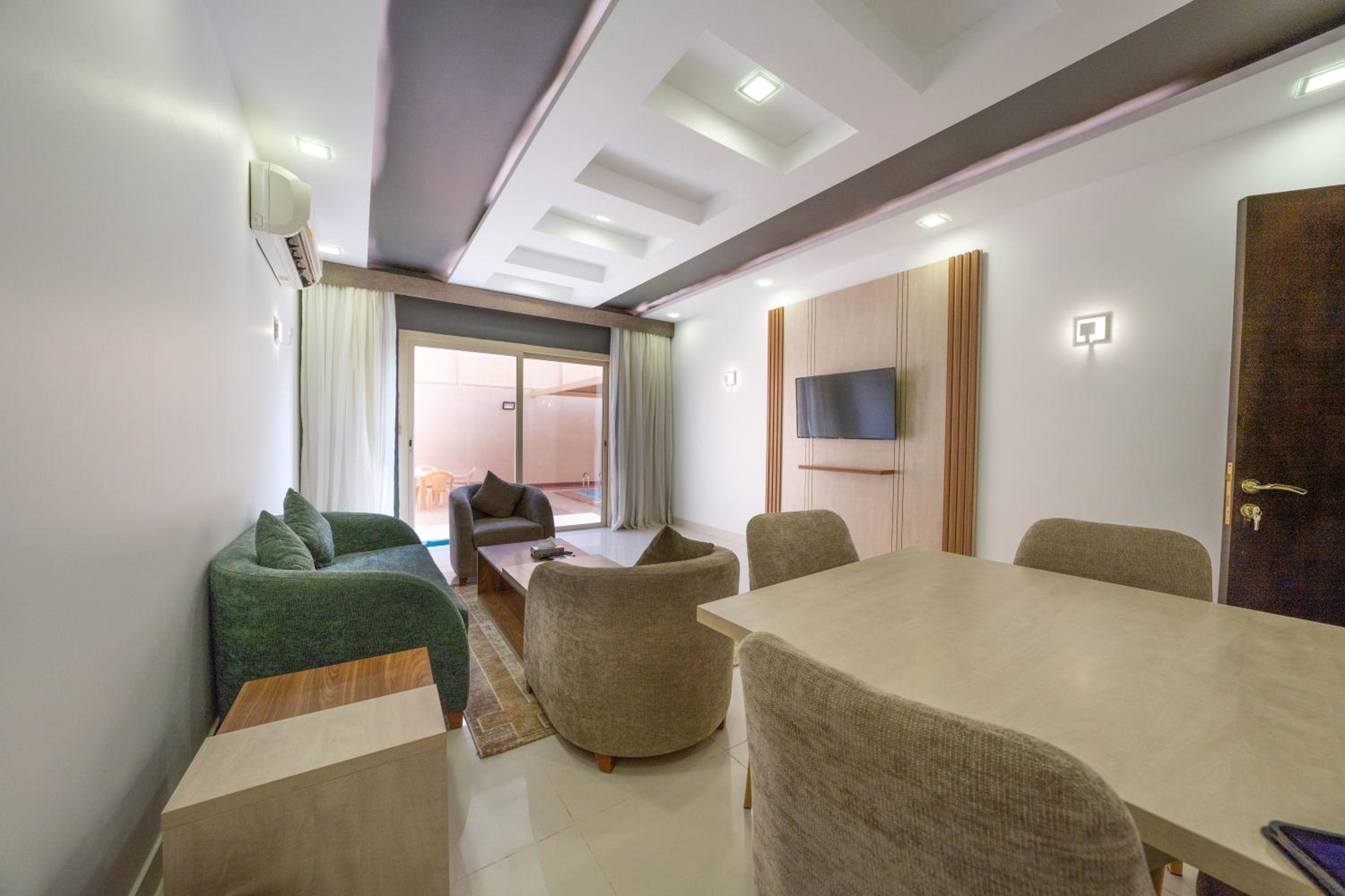 Suite with Private Pool photo 3