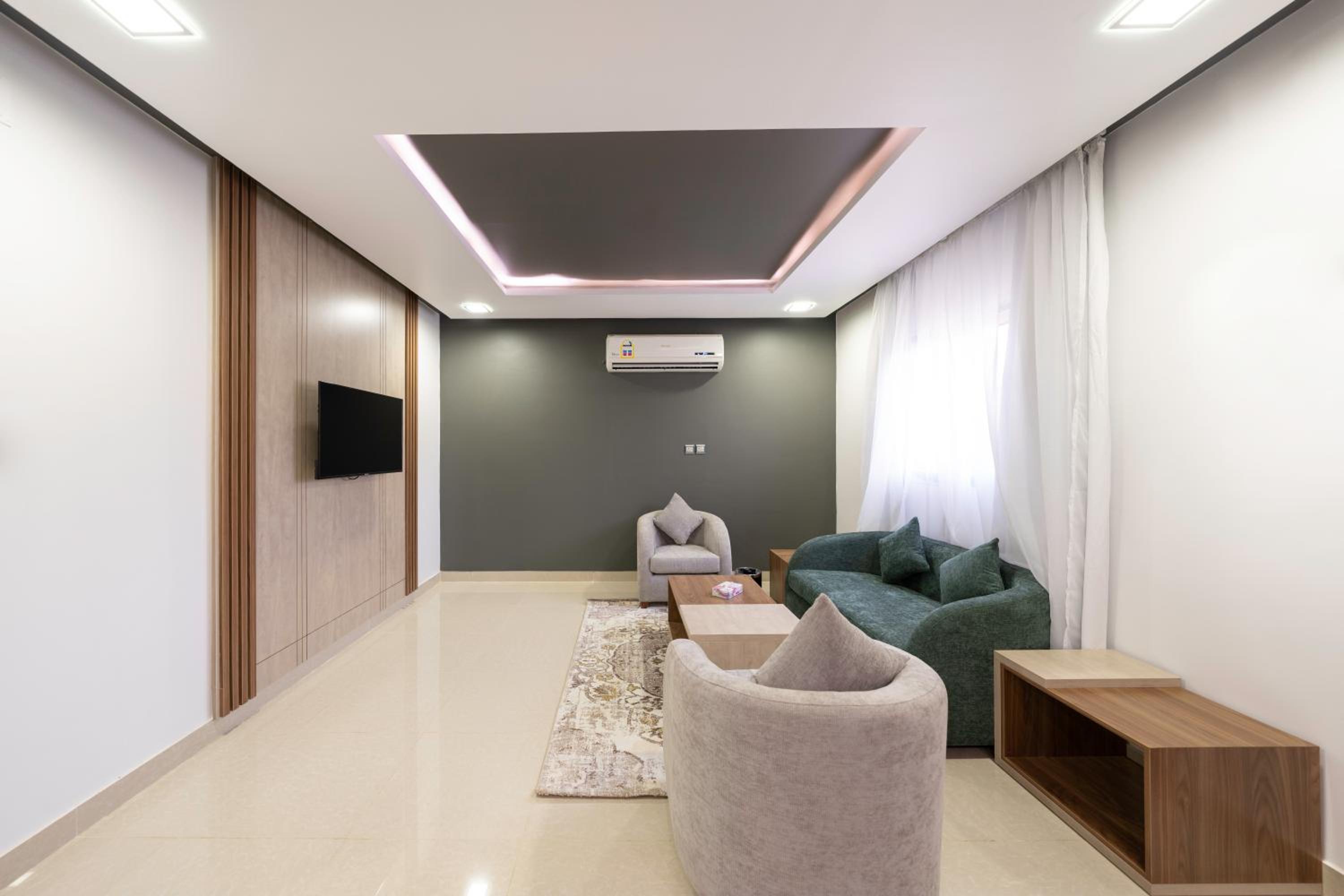 One-Bedroom Villa - Photo 2