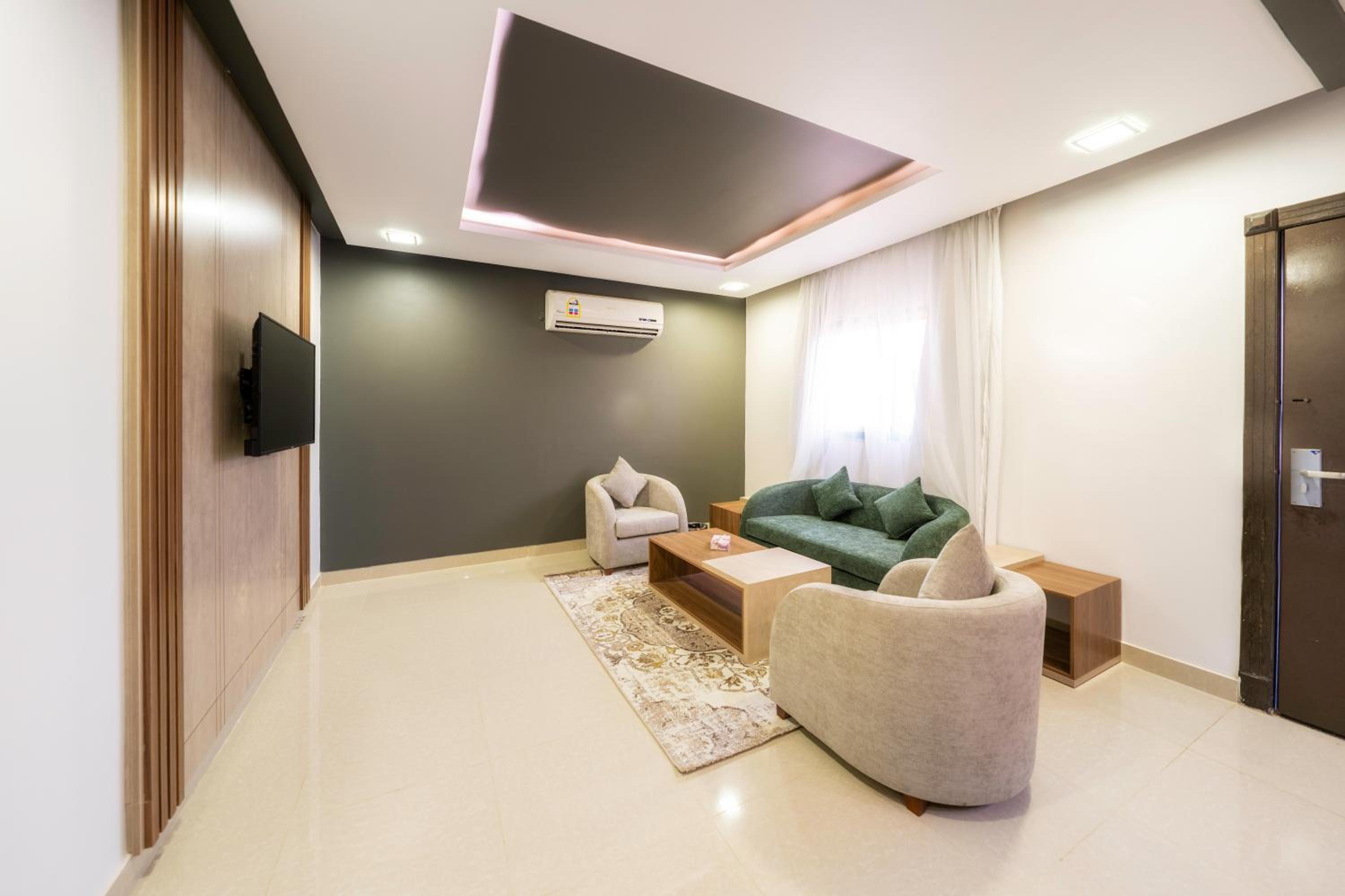 Two-Bedroom Apartment - Photo 2