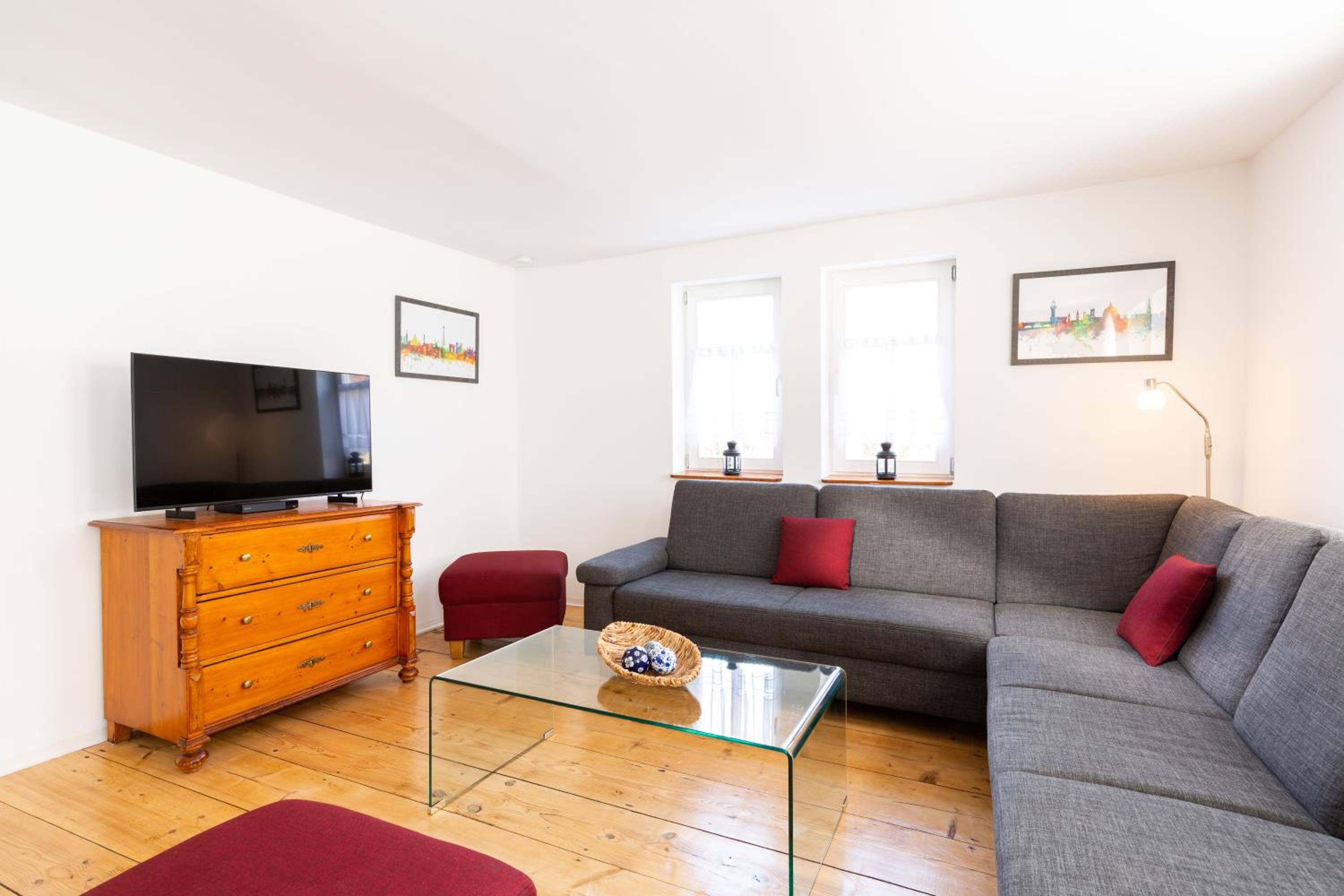 Four-Bedroom House photo 2
