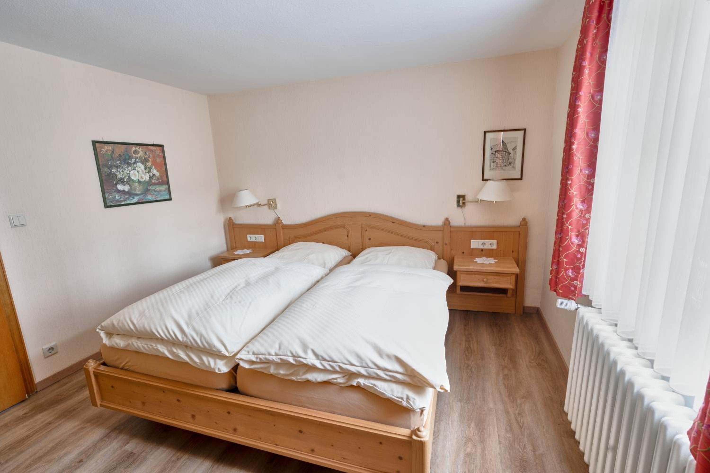 Double Room - Photo 7