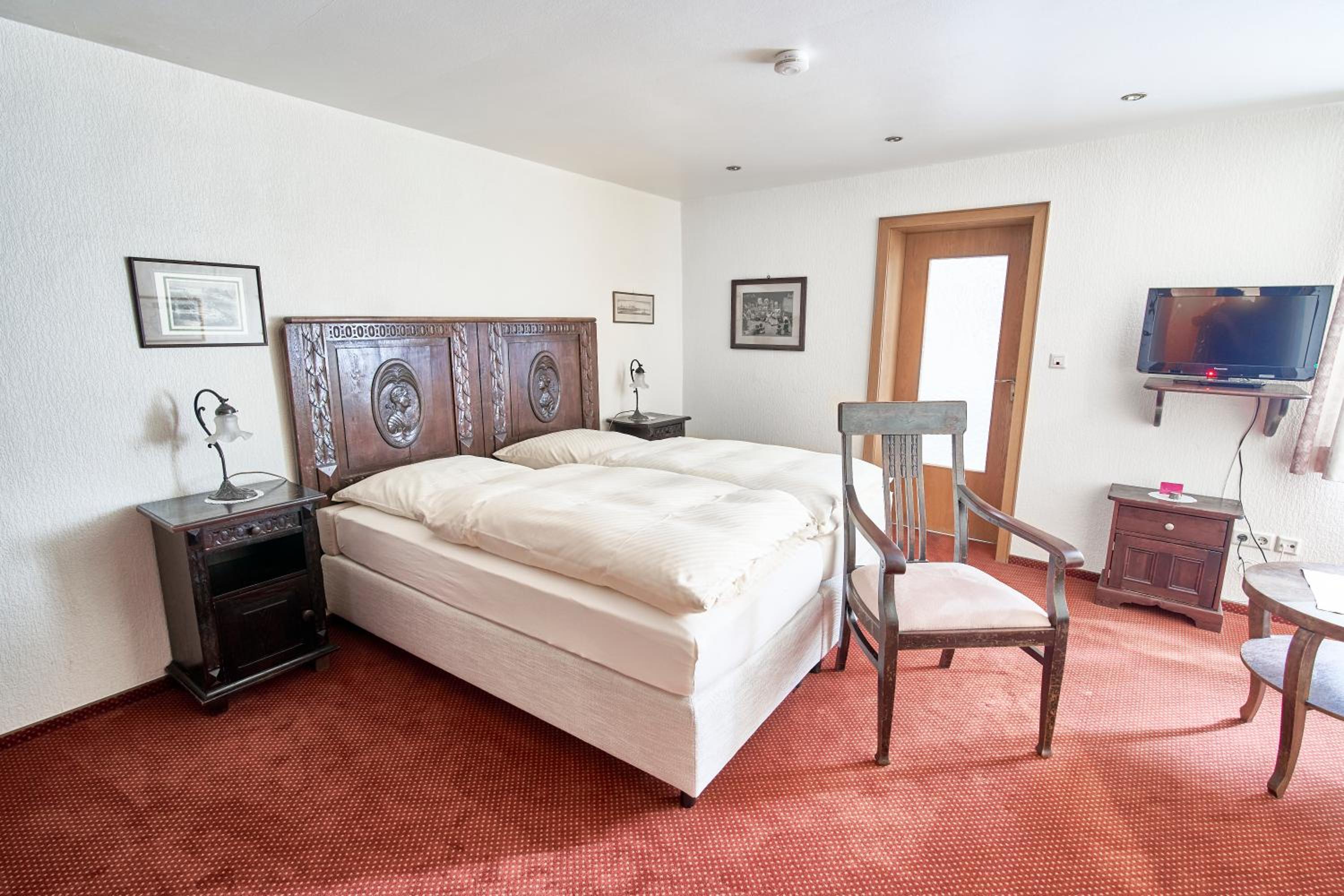Double Room - Photo 3