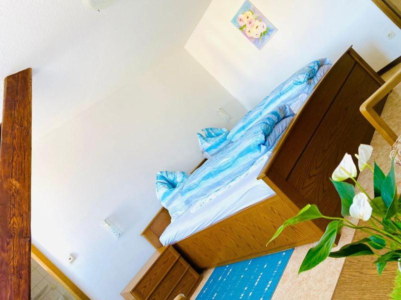 Double Room with Private Bathroom - Photo 3