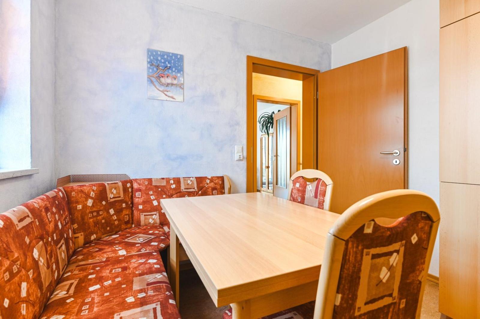 One-Bedroom Apartment photo 3