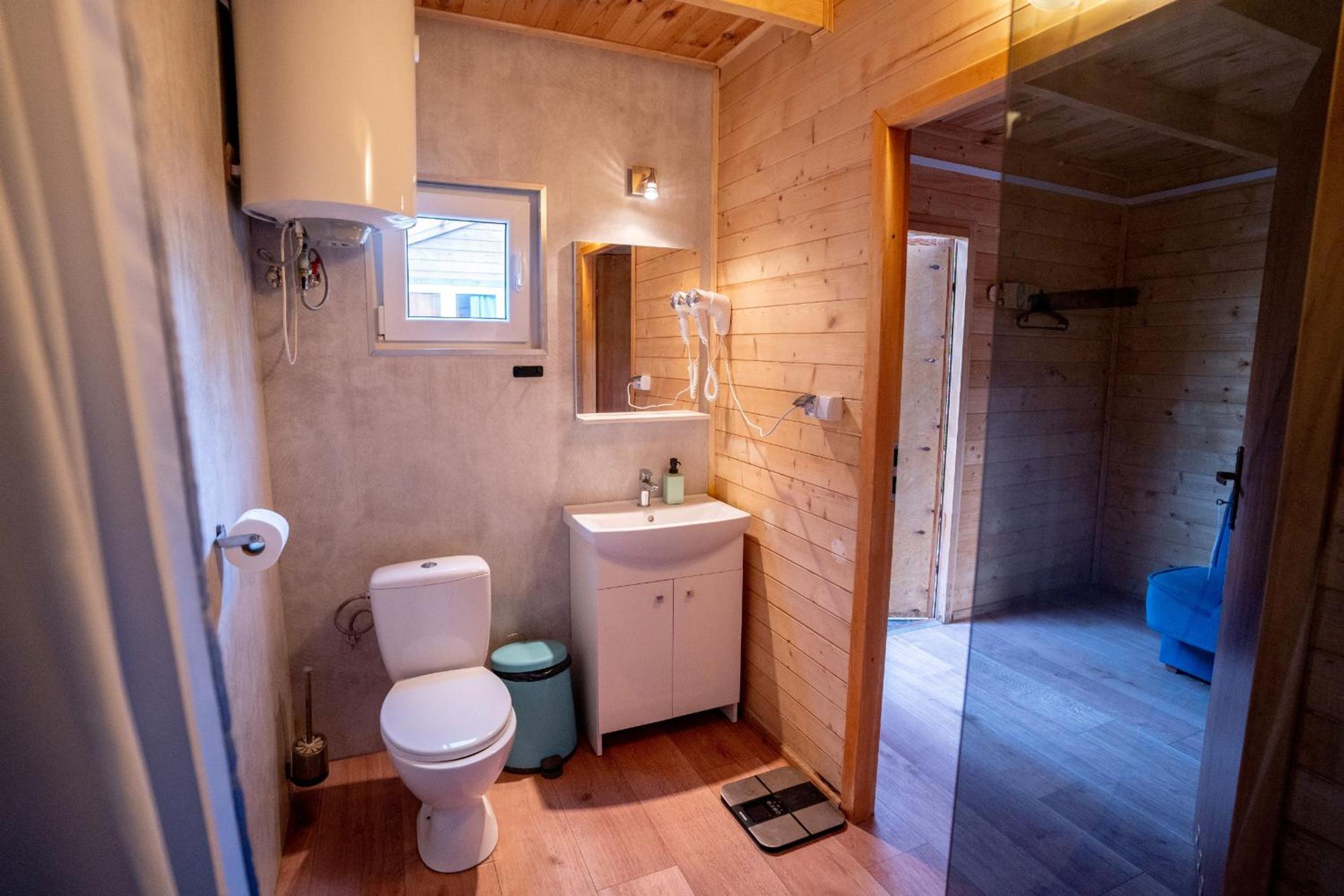 Standard Chalet (8+2) photo 3