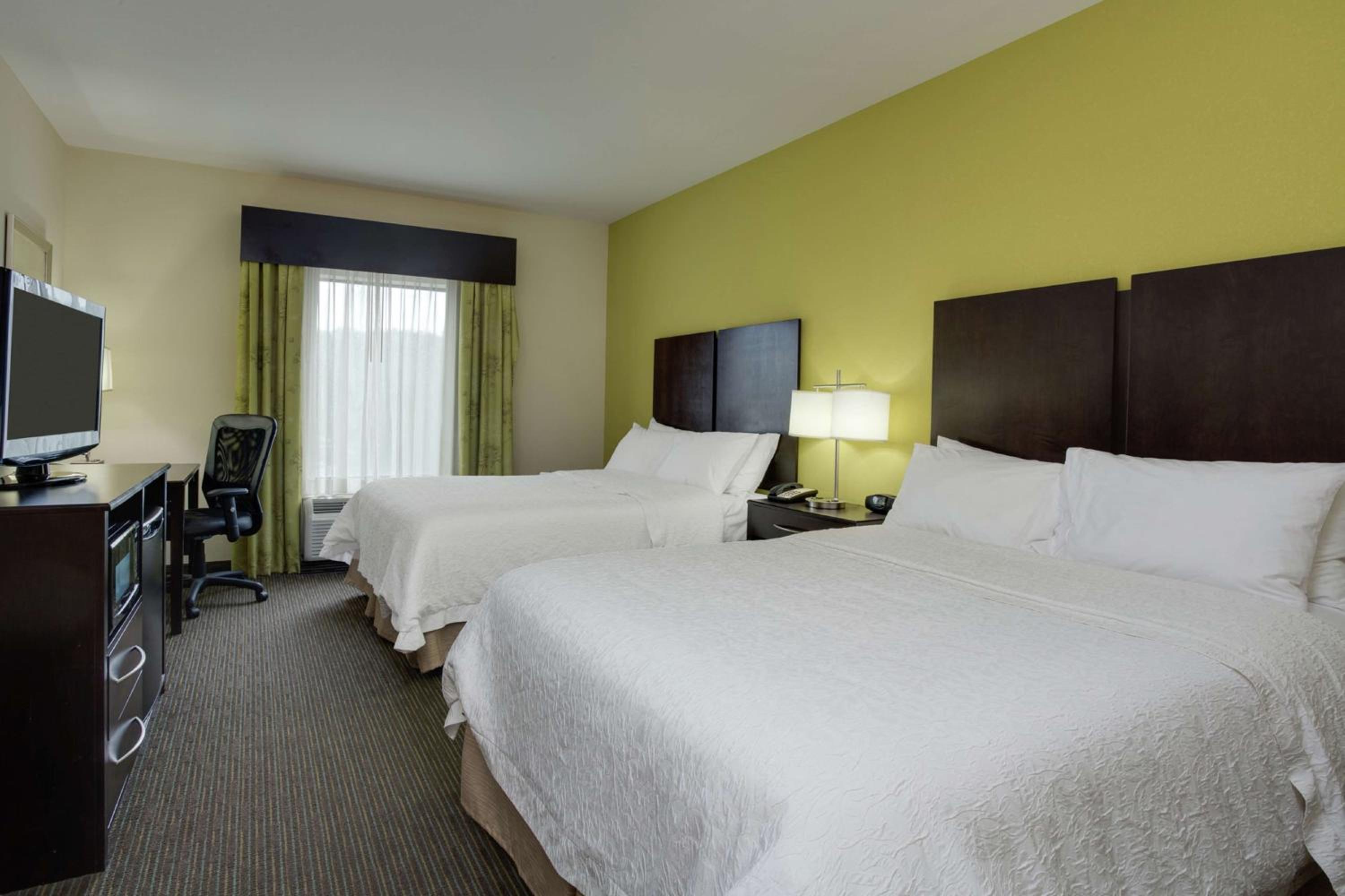 Queen Room with Two Queen Beds - Non-Smoking