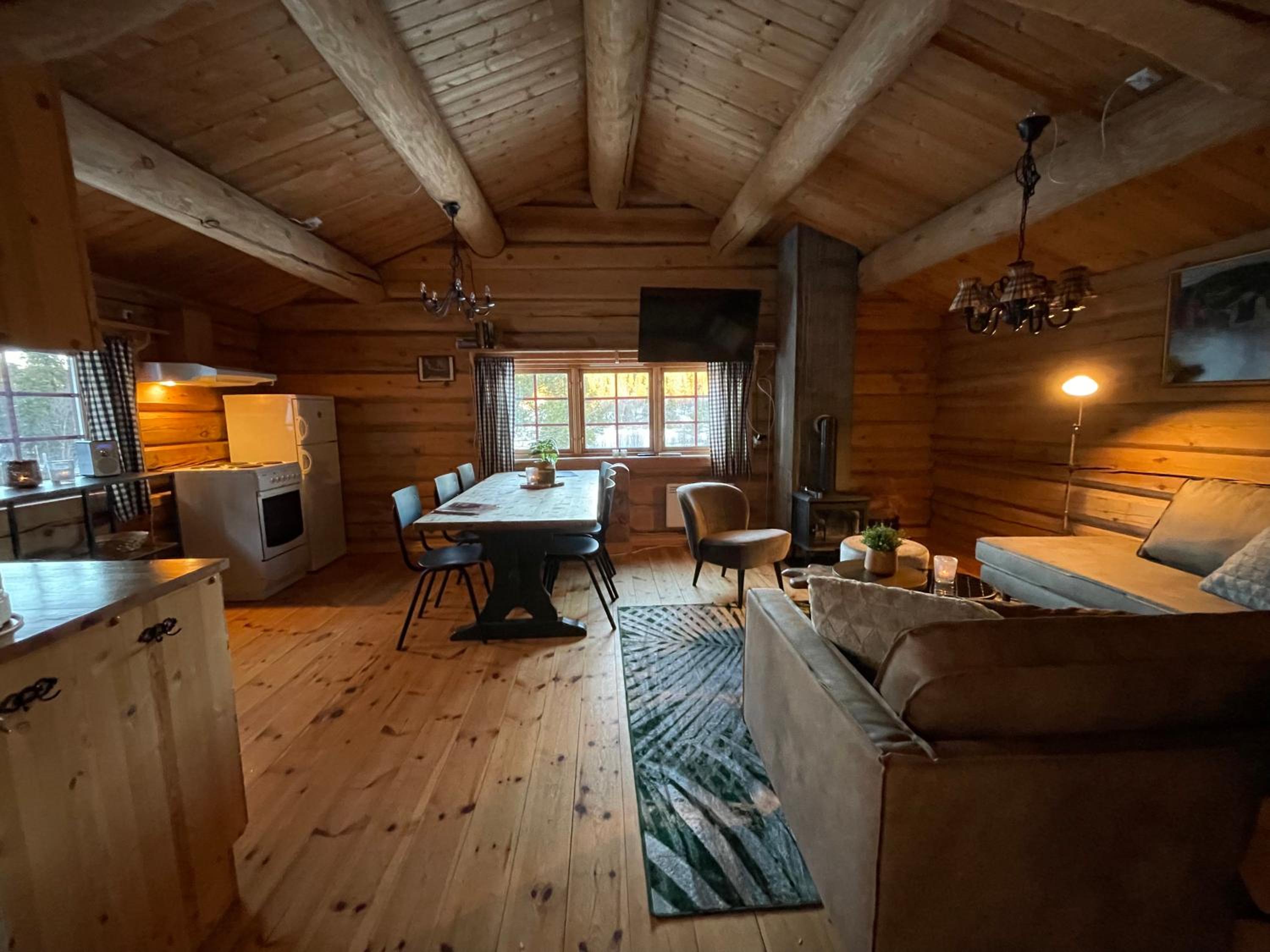 Two-Bedroom House - Photo 9