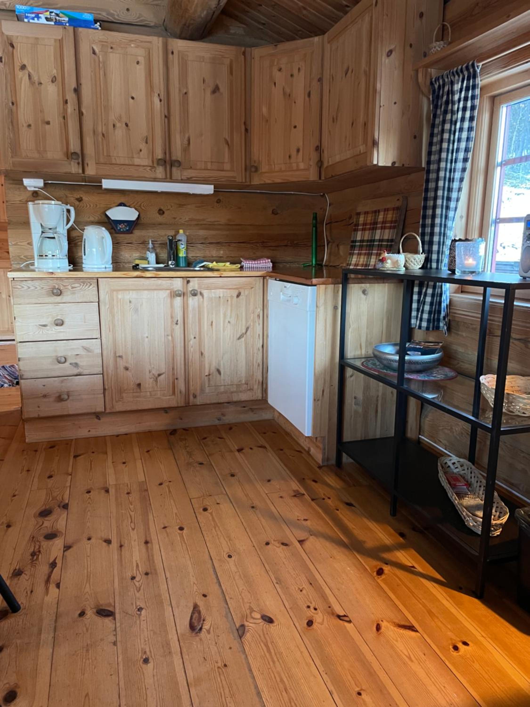 Two-Bedroom House - Photo 11