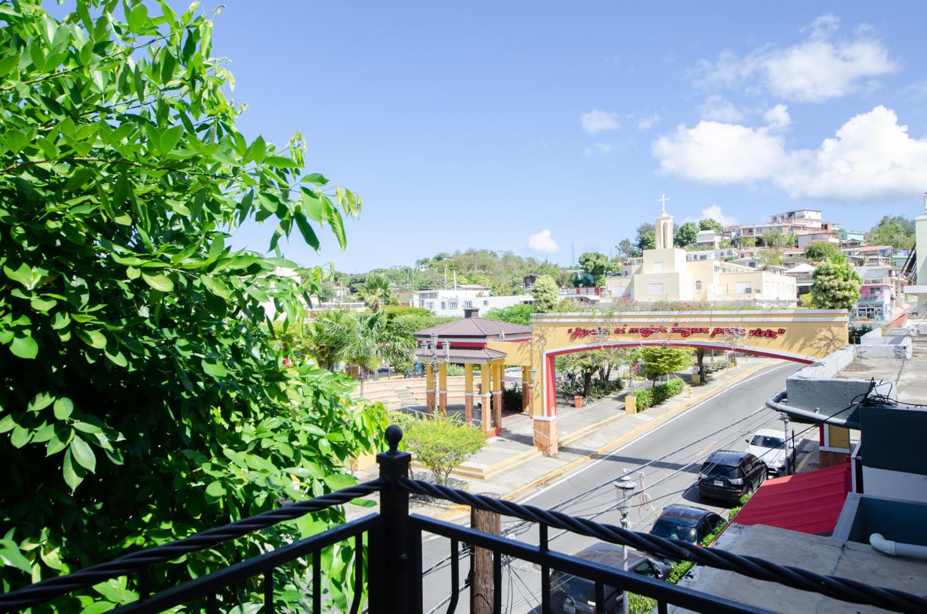 Deluxe Double Room with Balcony photo 2