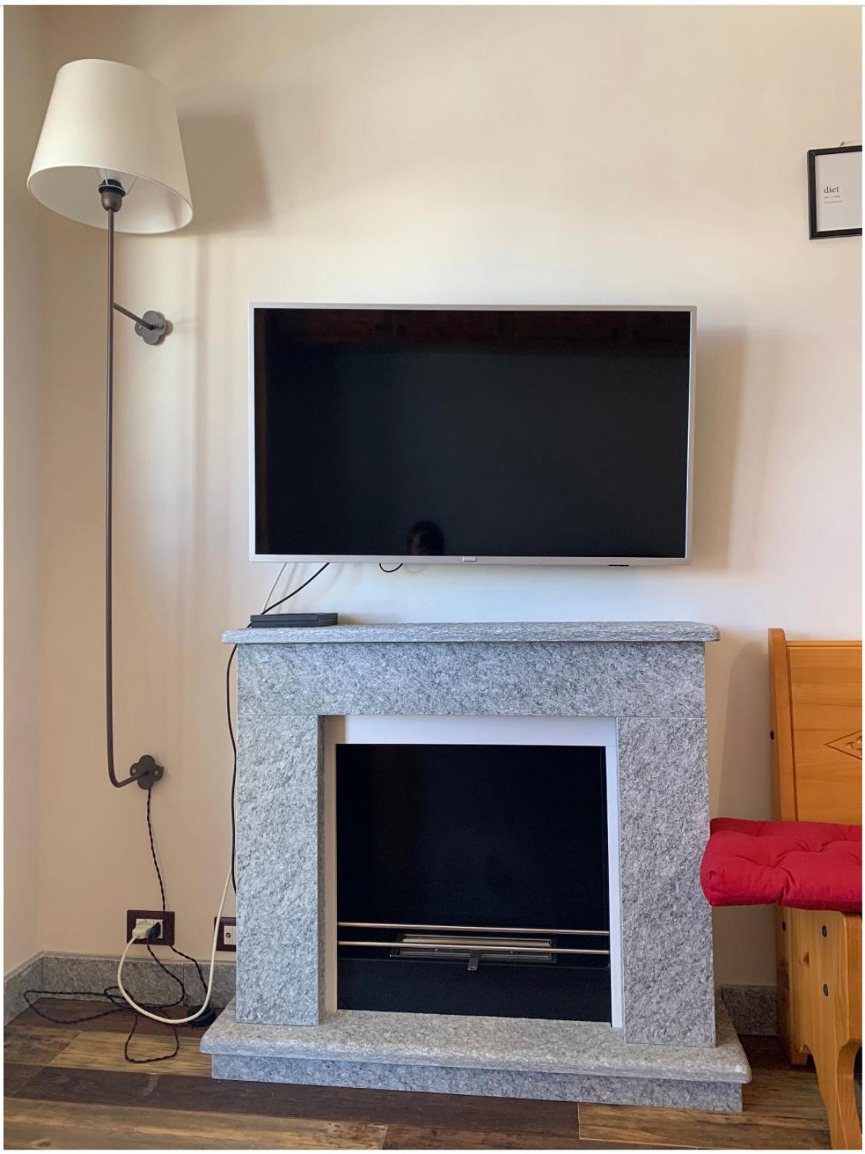 One-Bedroom Apartment photo 3