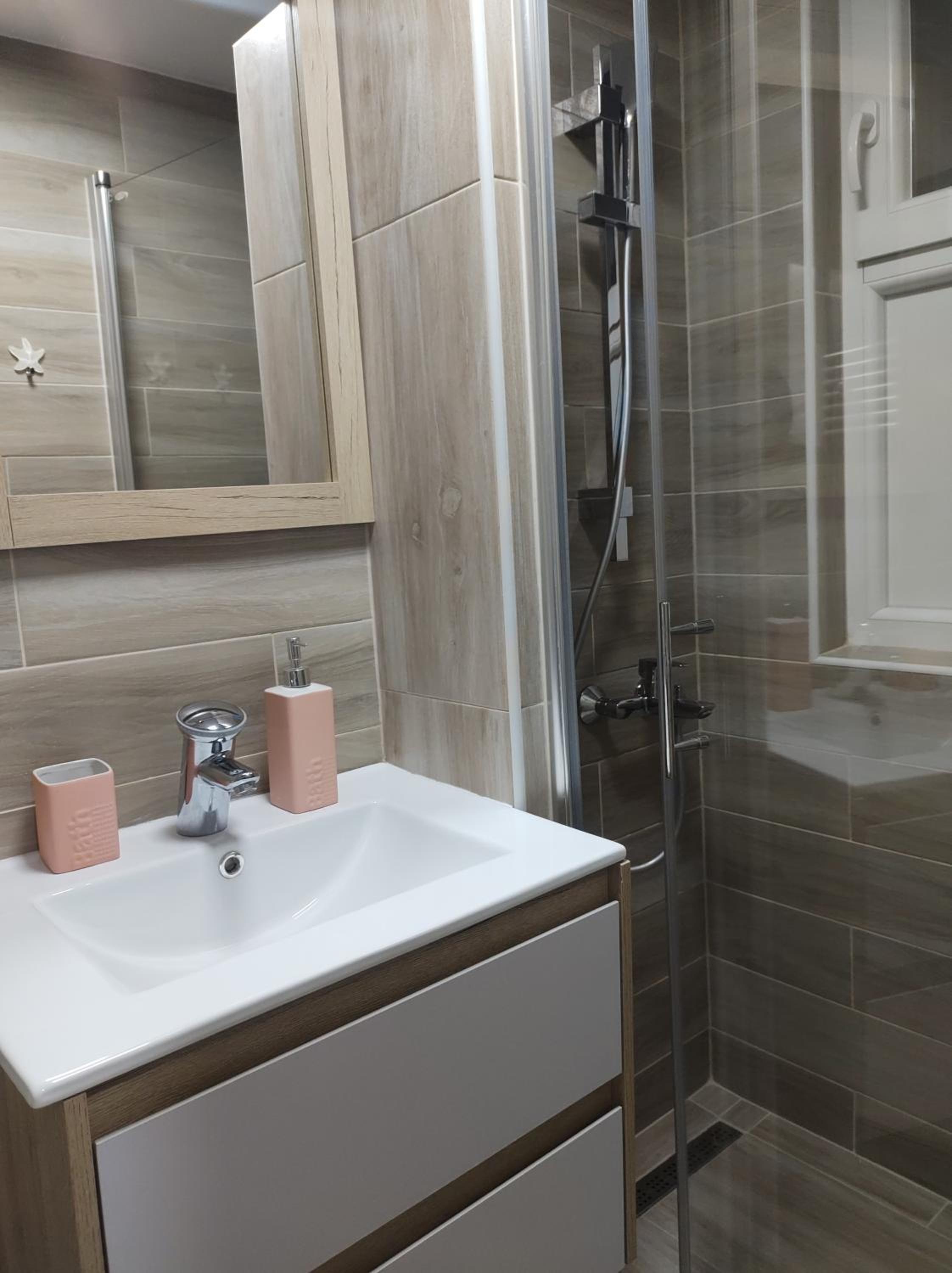One Bedroom Apartment - Photo 43