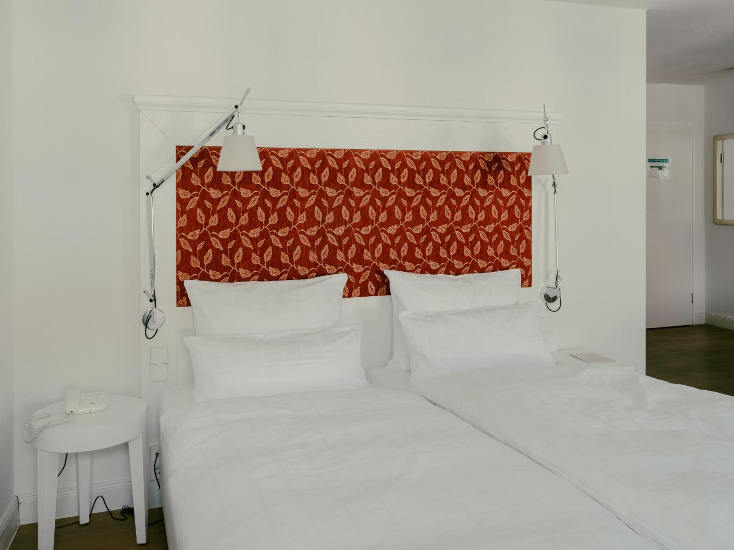 Classic Double Room with City View - Photo 1