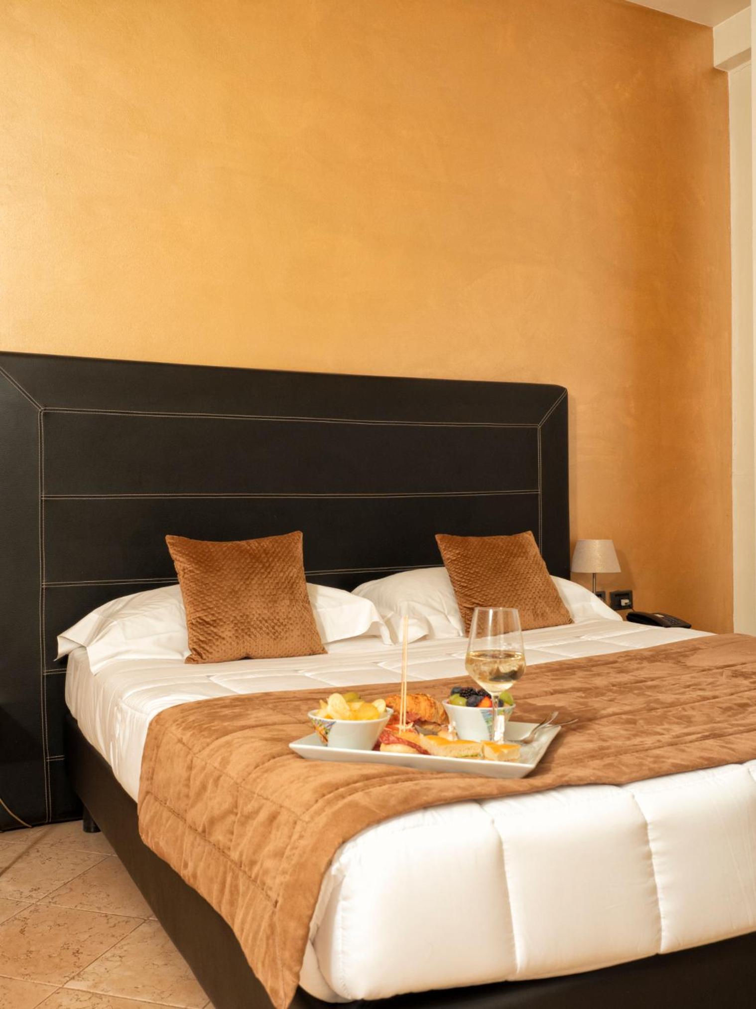 Double or Twin Room (1 Adult) photo 1