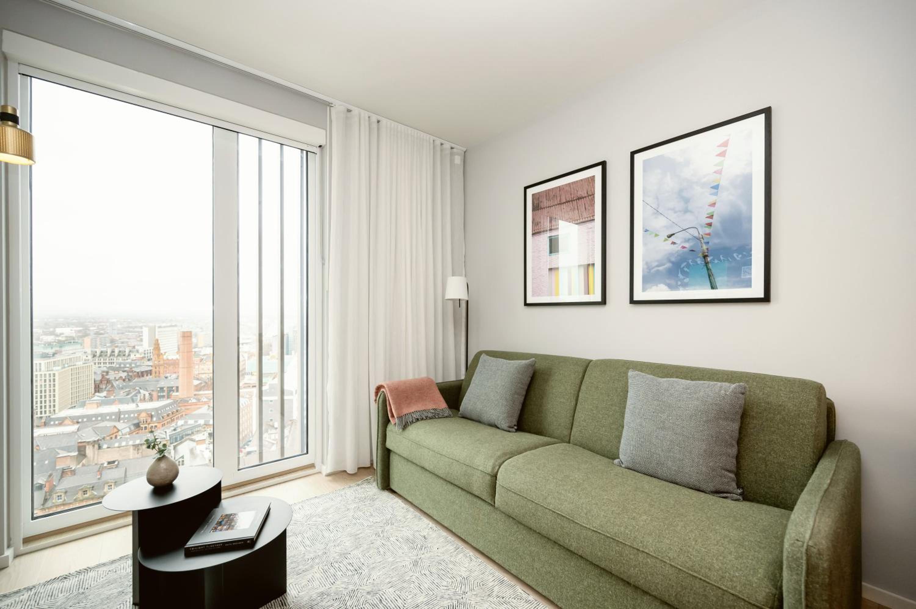 Wilde One Bed Apartment with City View - Photo 12