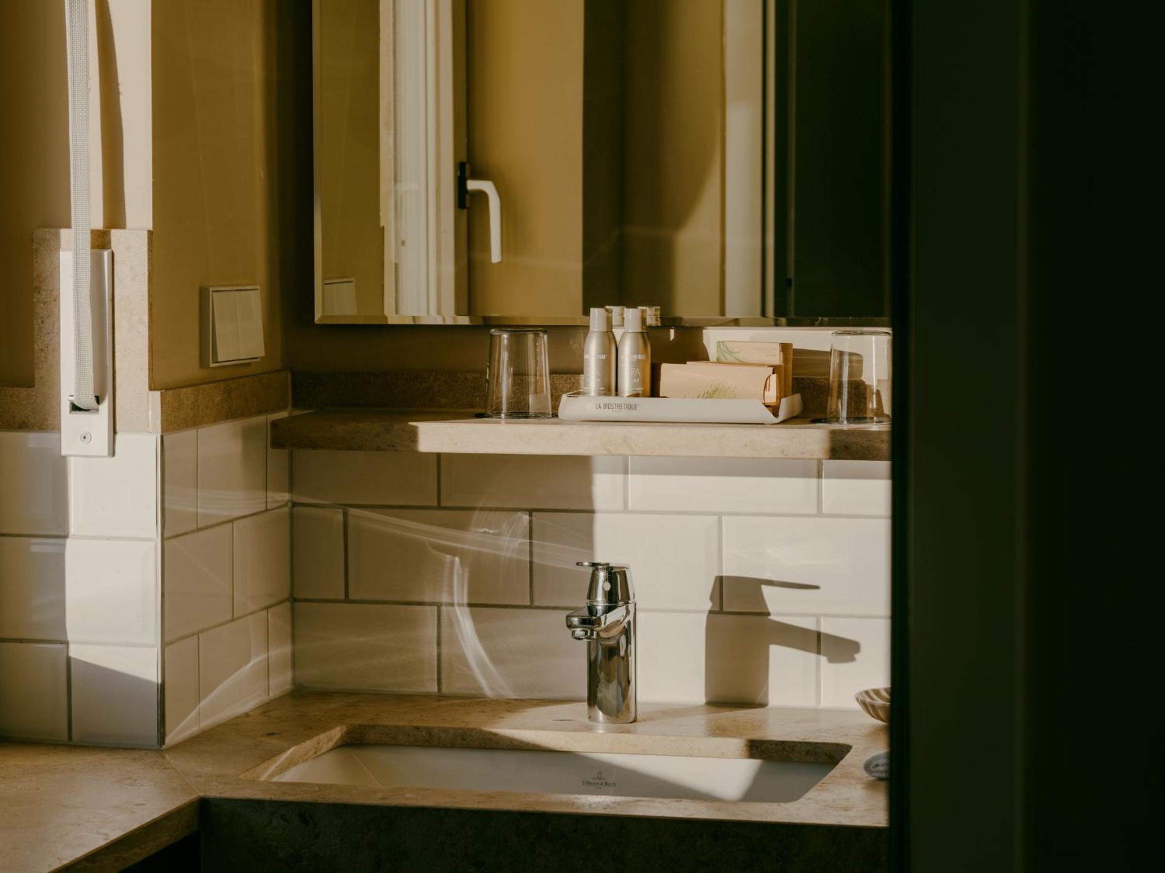Superior Double Room - Photo 6