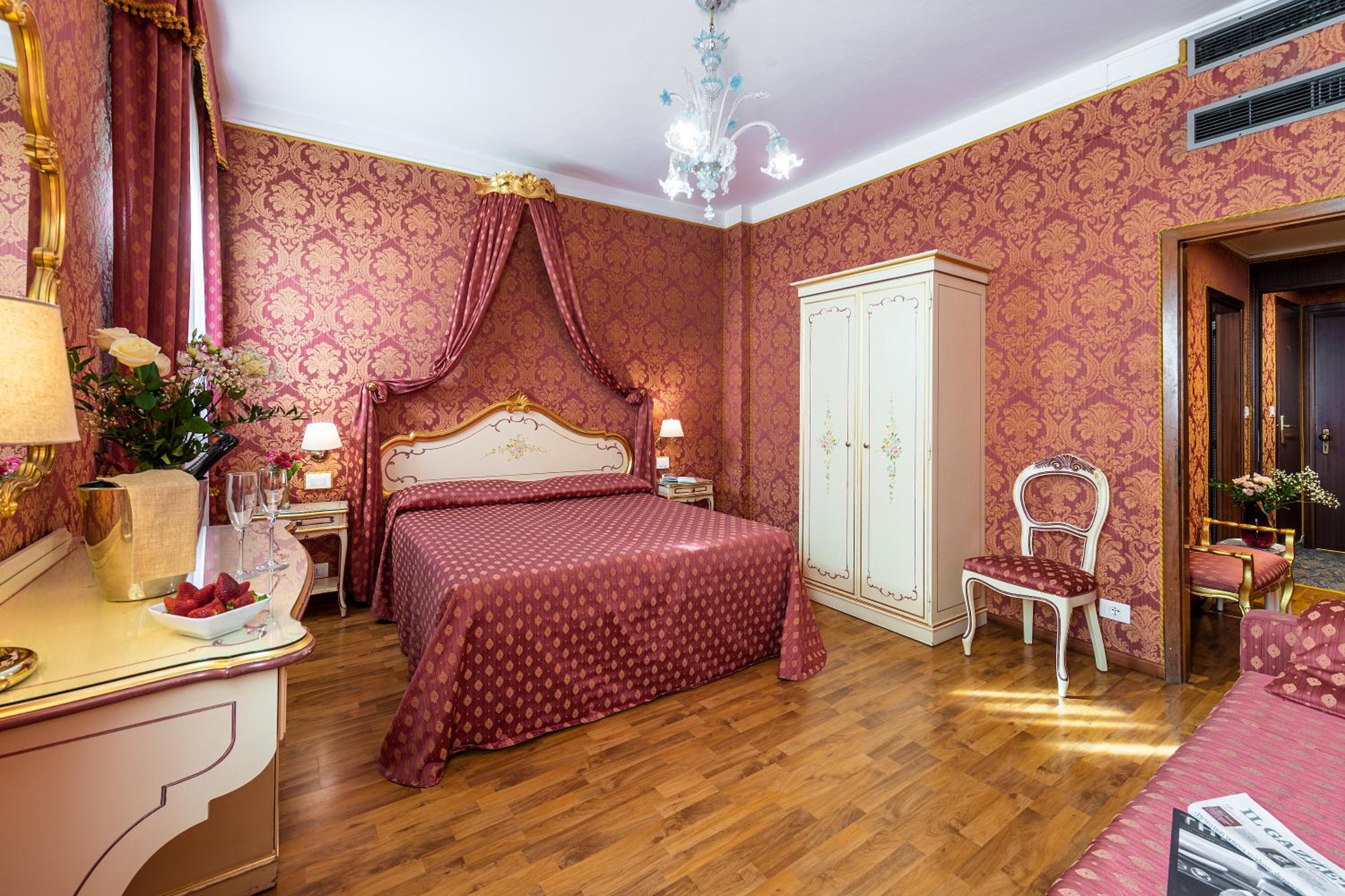 Superior Double Room photo 2