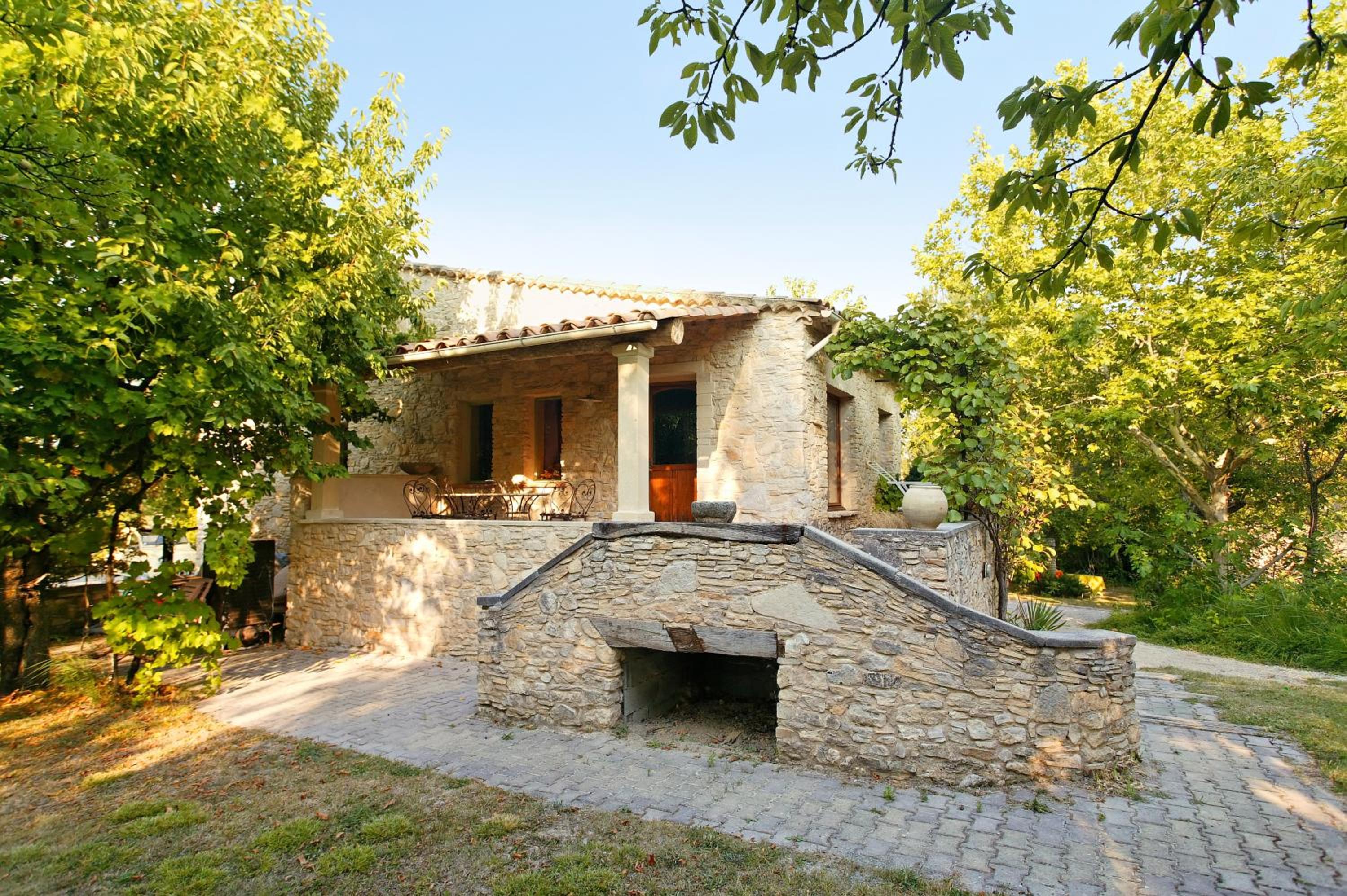 Villa photo 1