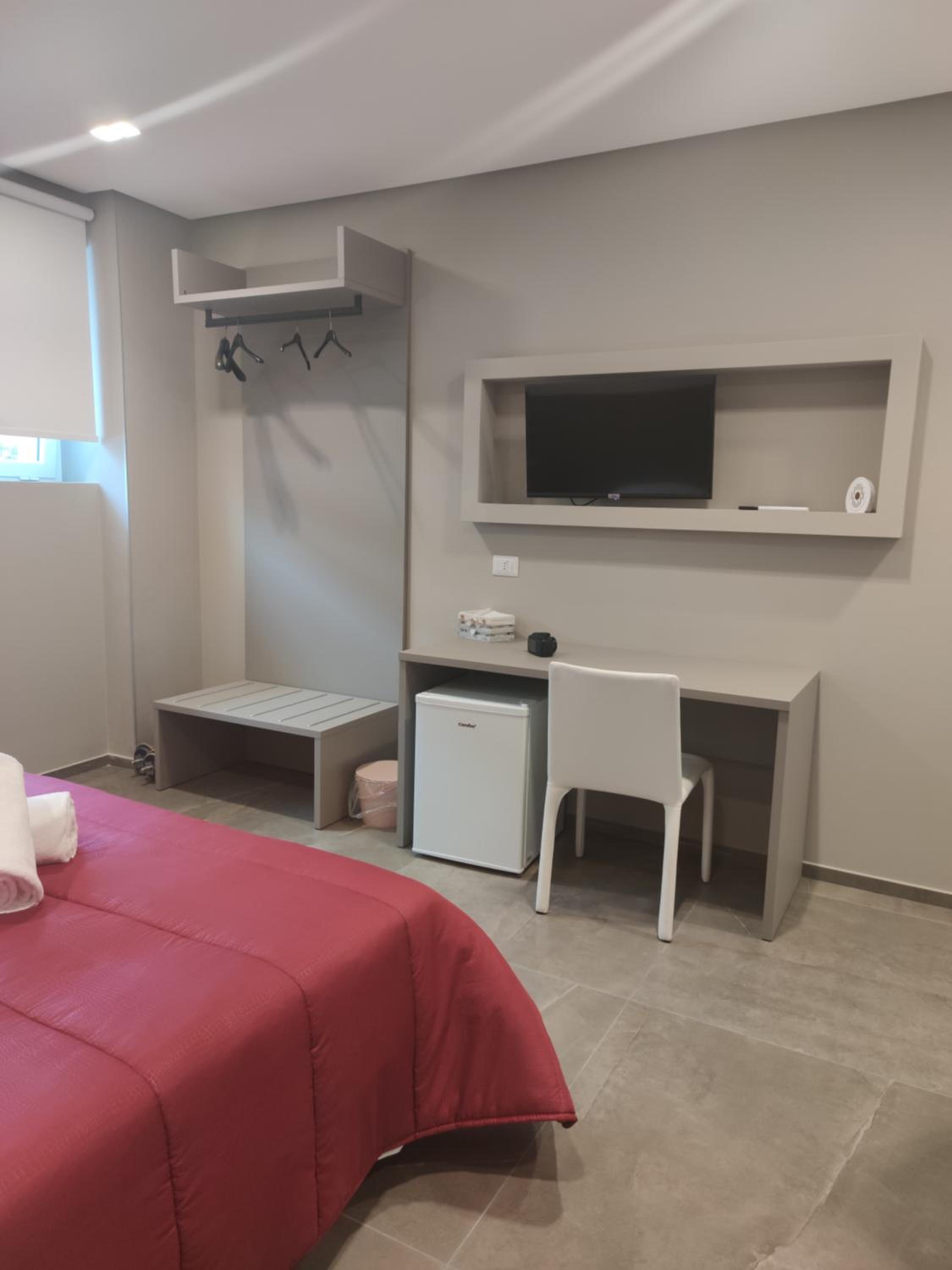 Deluxe Room - Photo 3