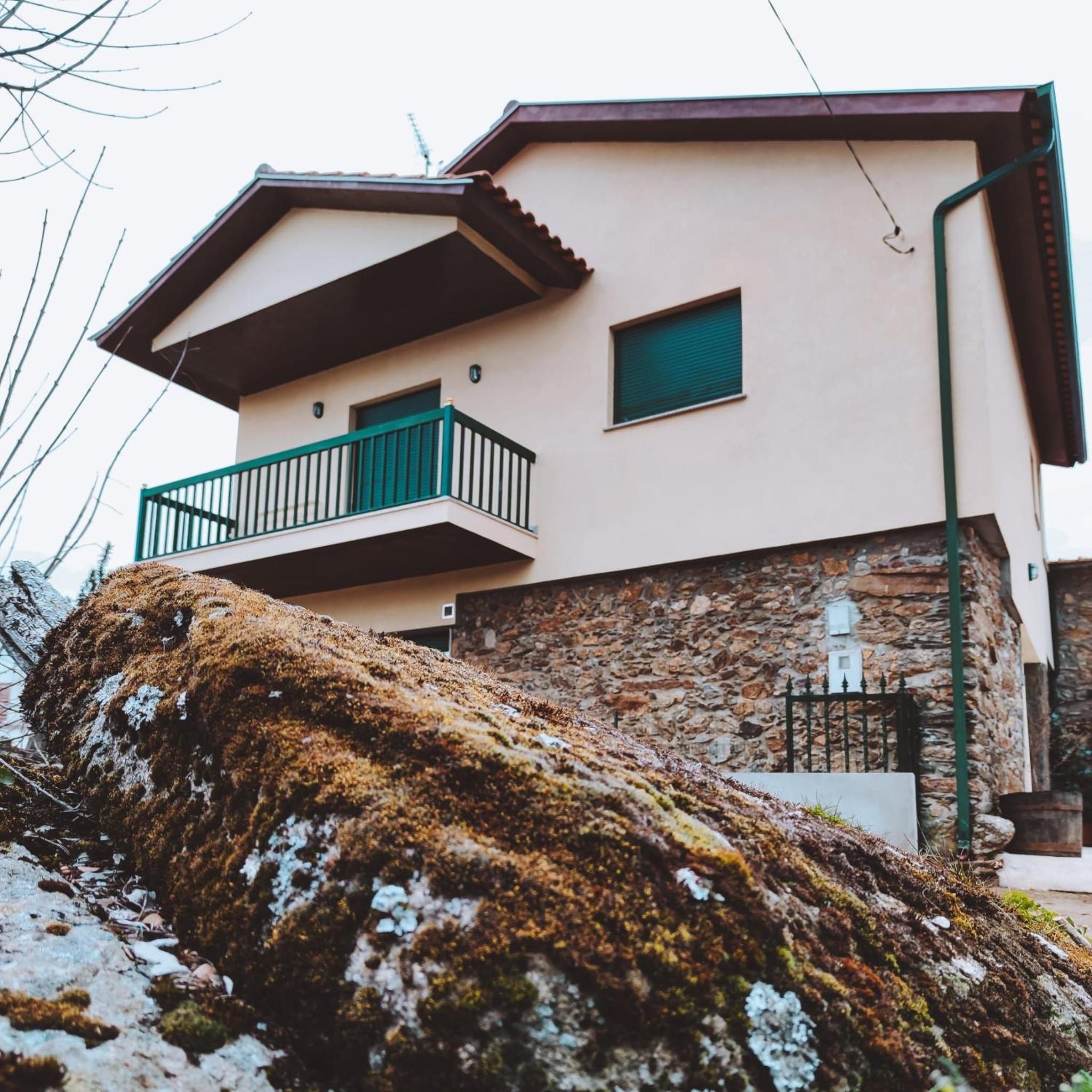Three-Bedroom House - Photo 11