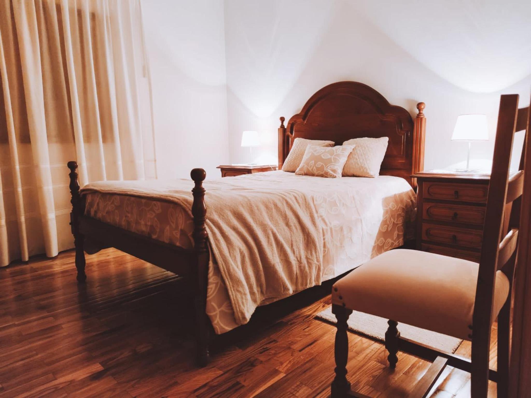 Three-Bedroom House - Photo 3