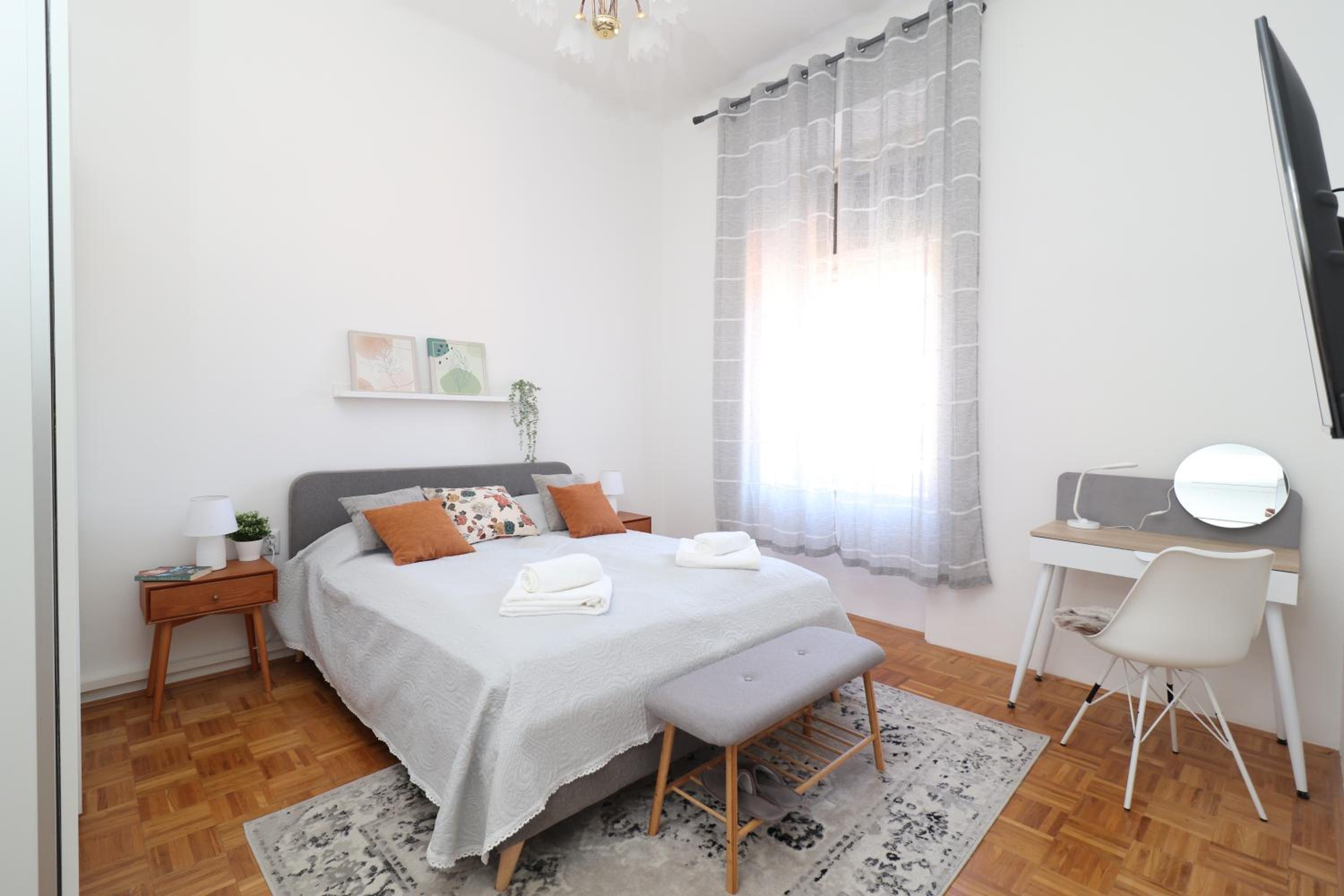 Three-Bedroom Apartment photo 1