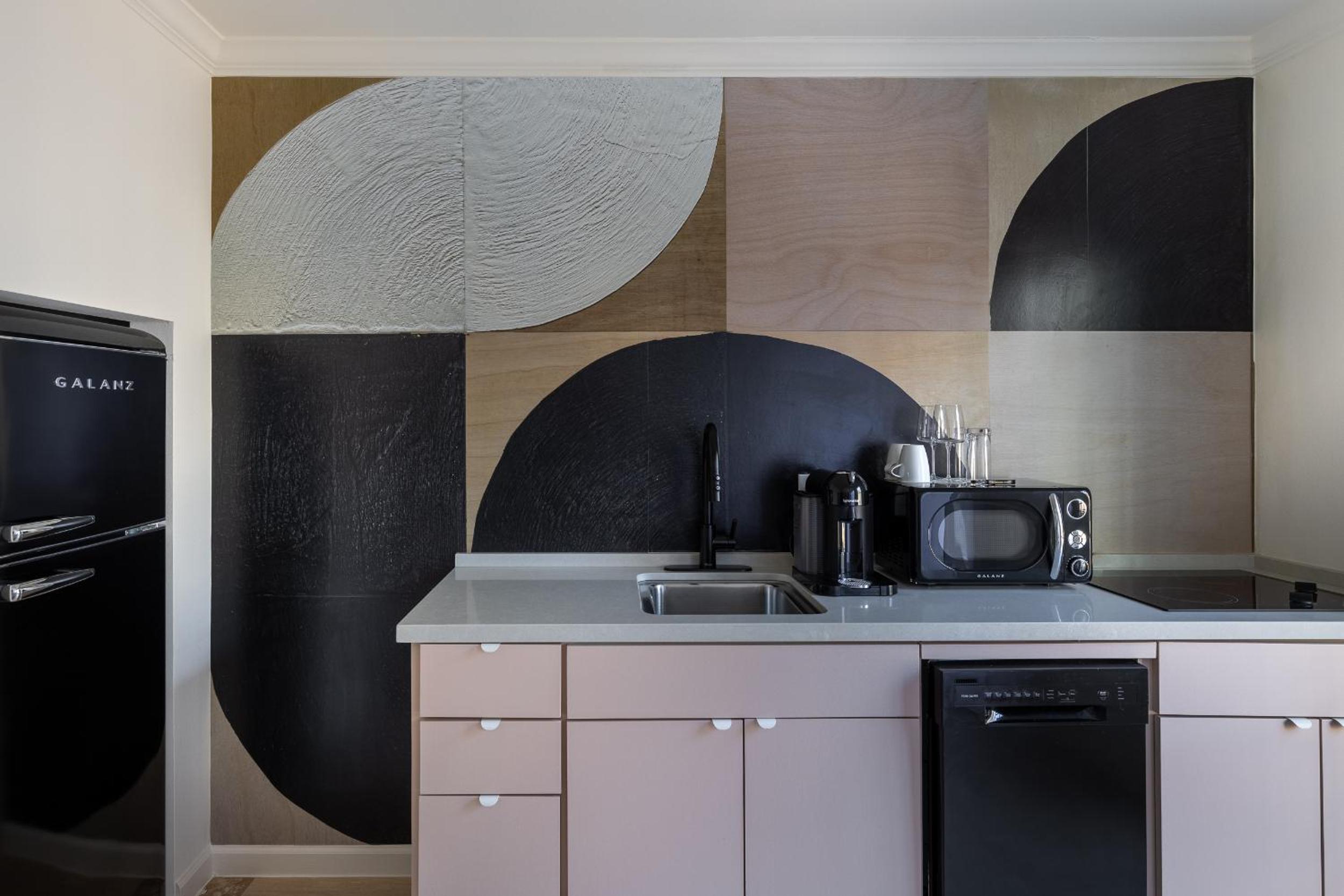 Bungalow Suite, Annex Building - Photo 4