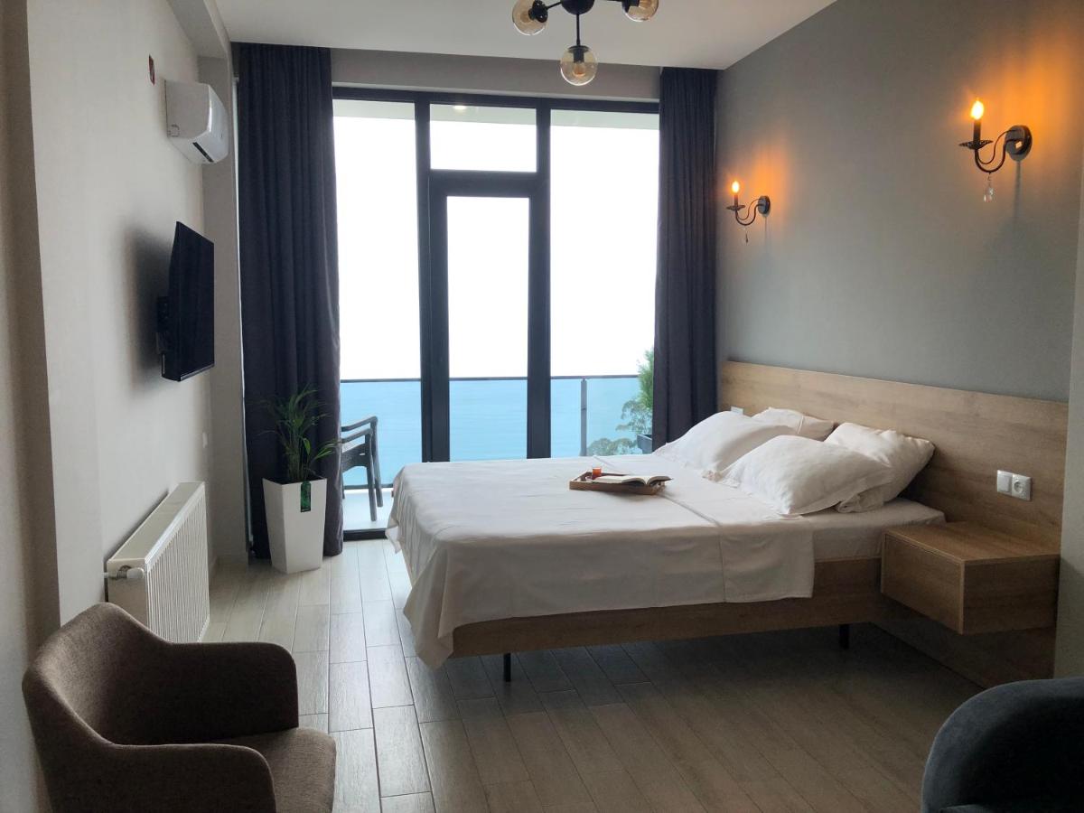 Deluxe Triple Room with Sea View