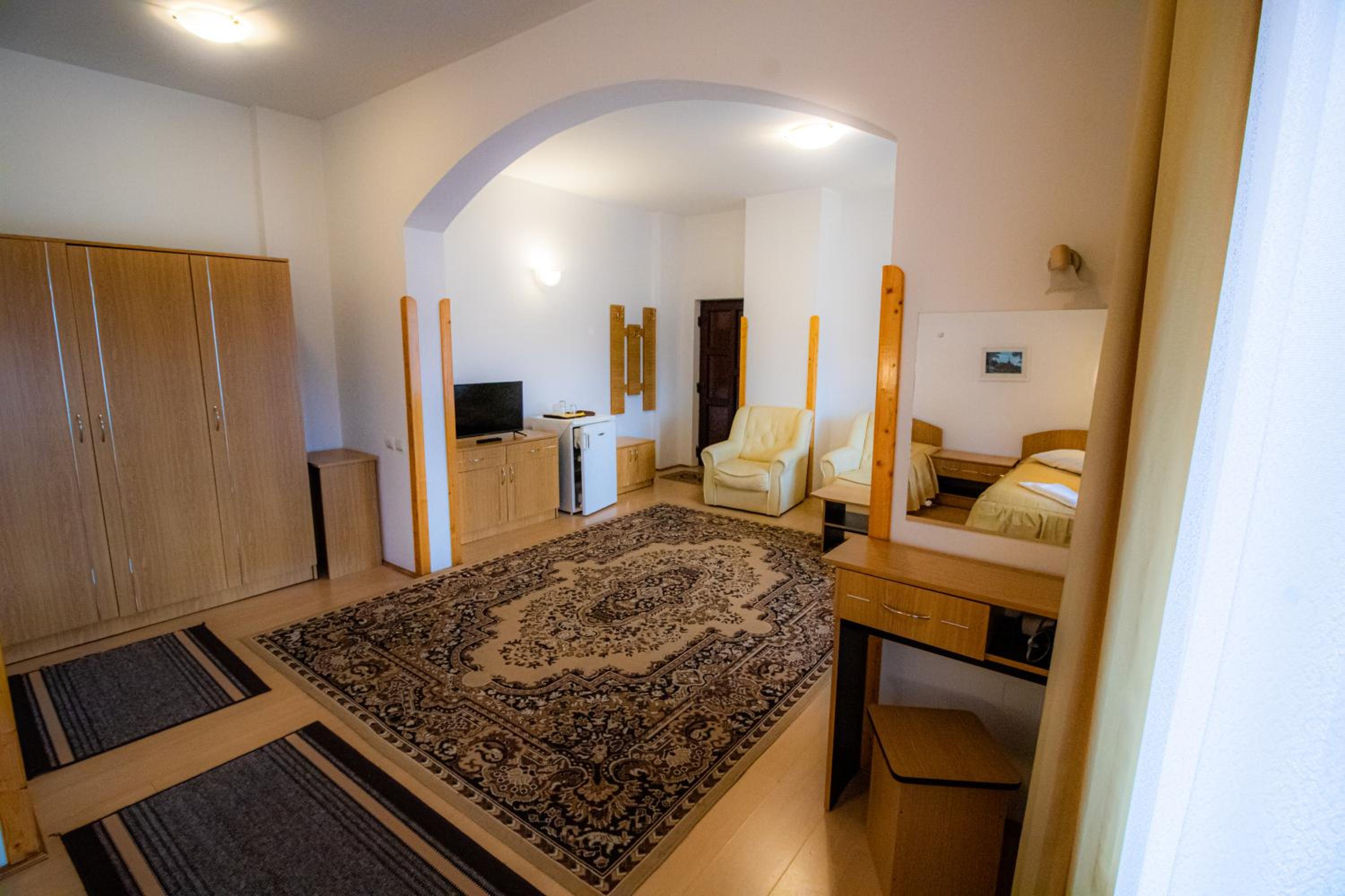 Superior Twin Room - Photo 1