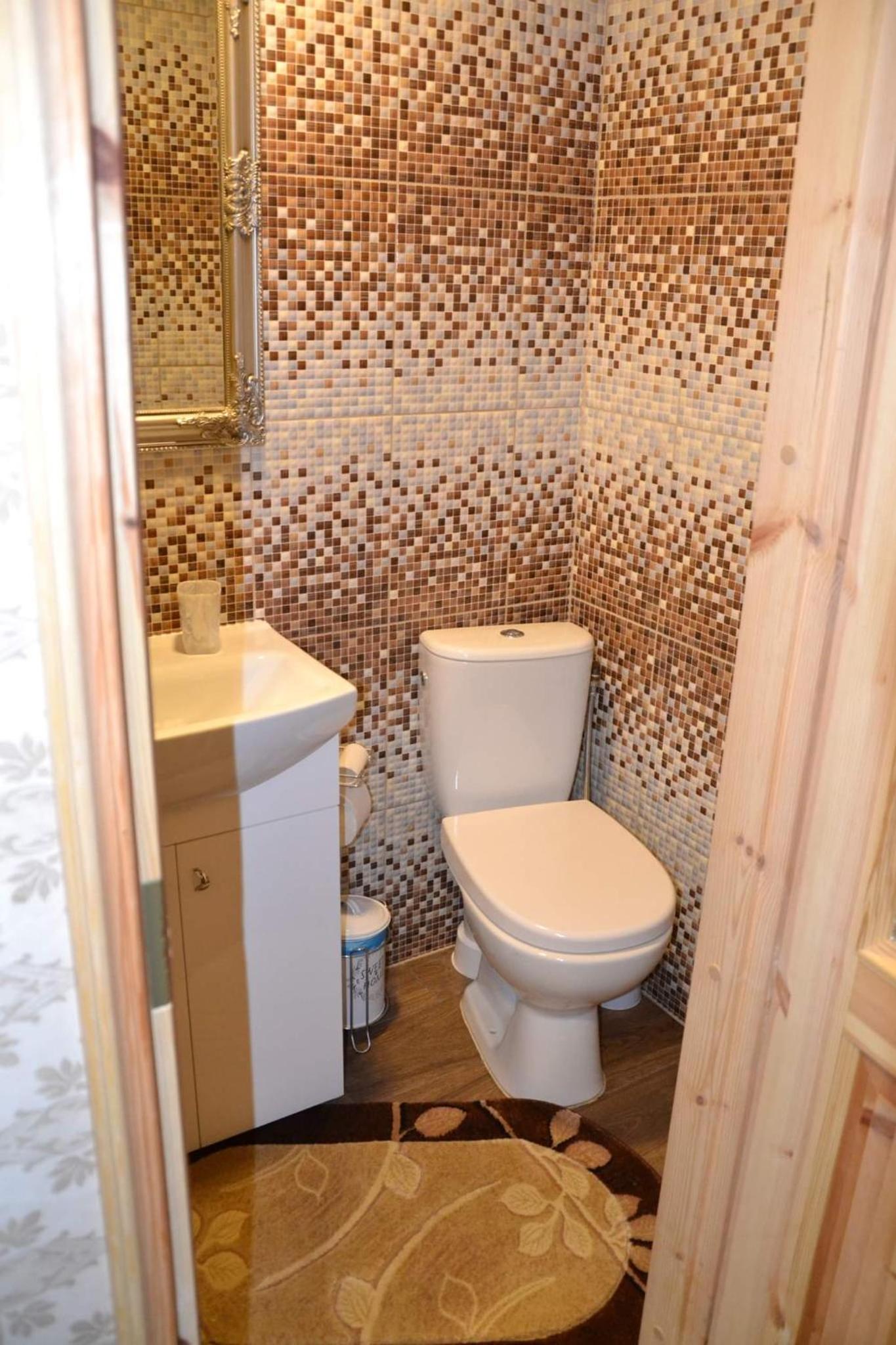 Two-Bedroom House - Photo 22