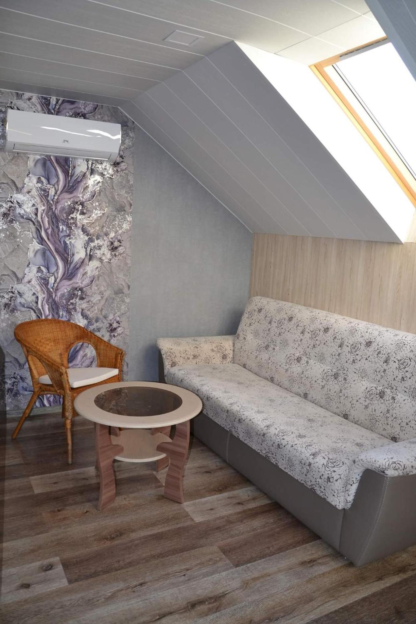Two-Bedroom House - Photo 23