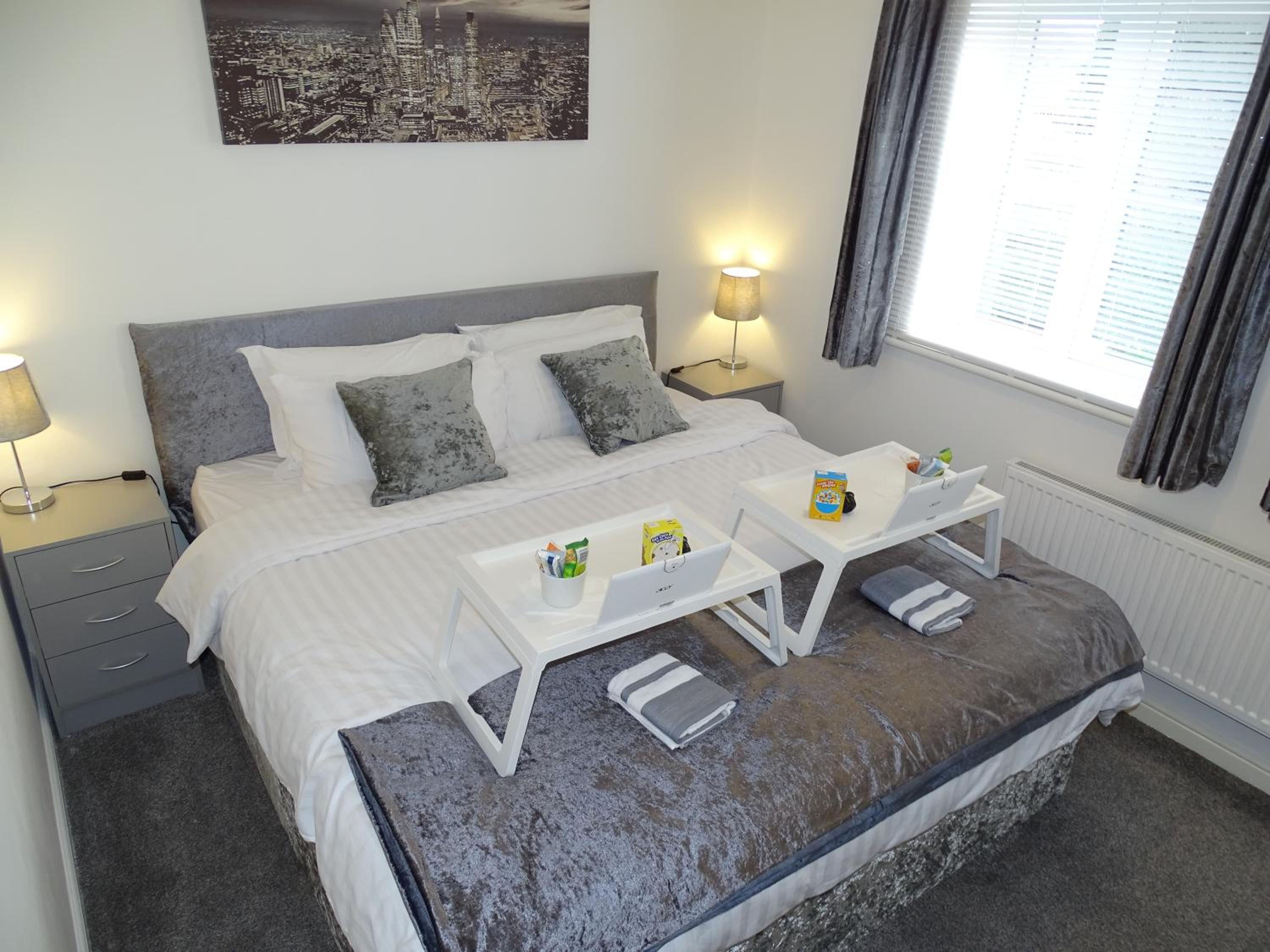 Three-Bedroom Apartment - Photo 1
