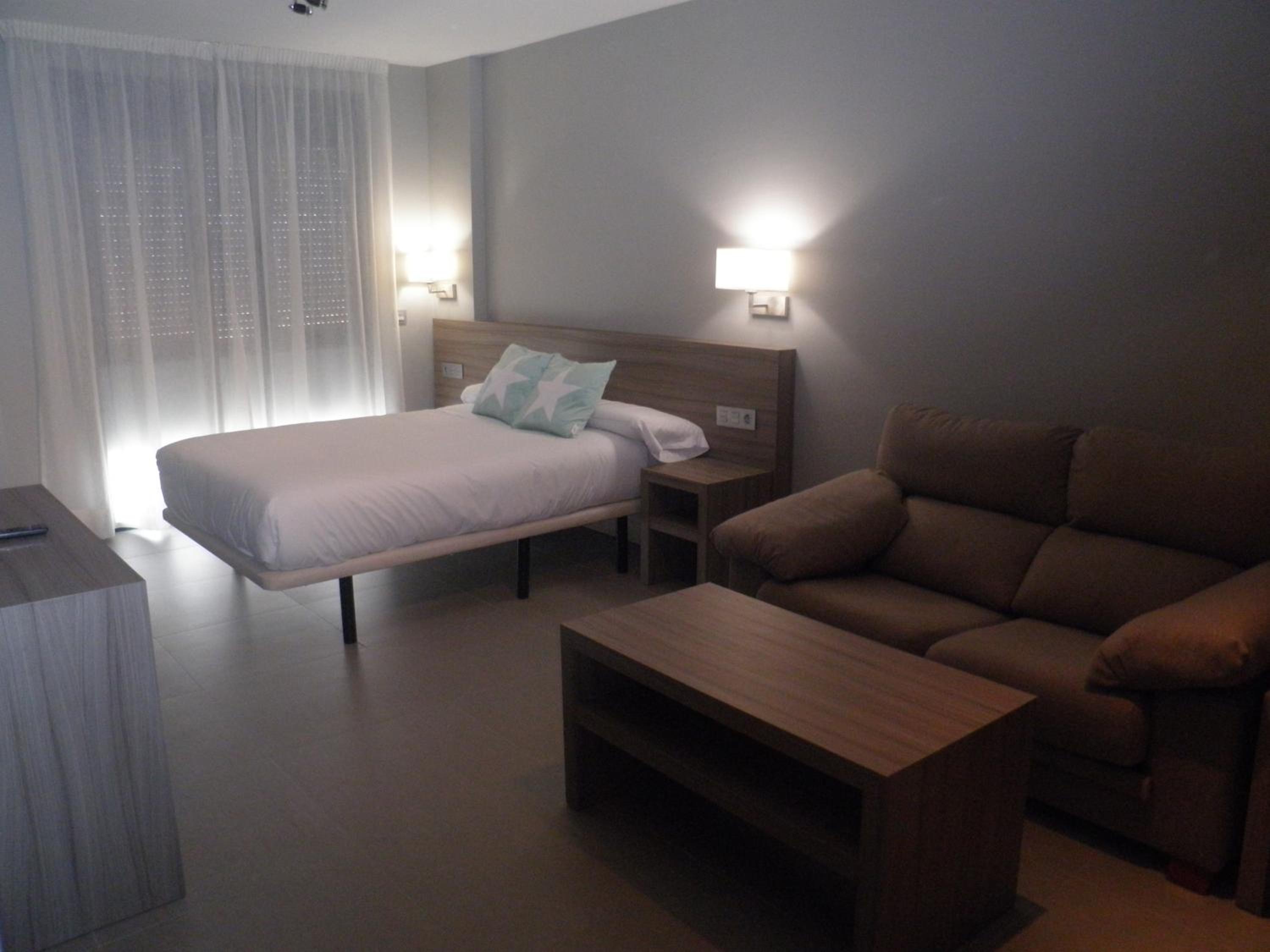 Estudio con terraza