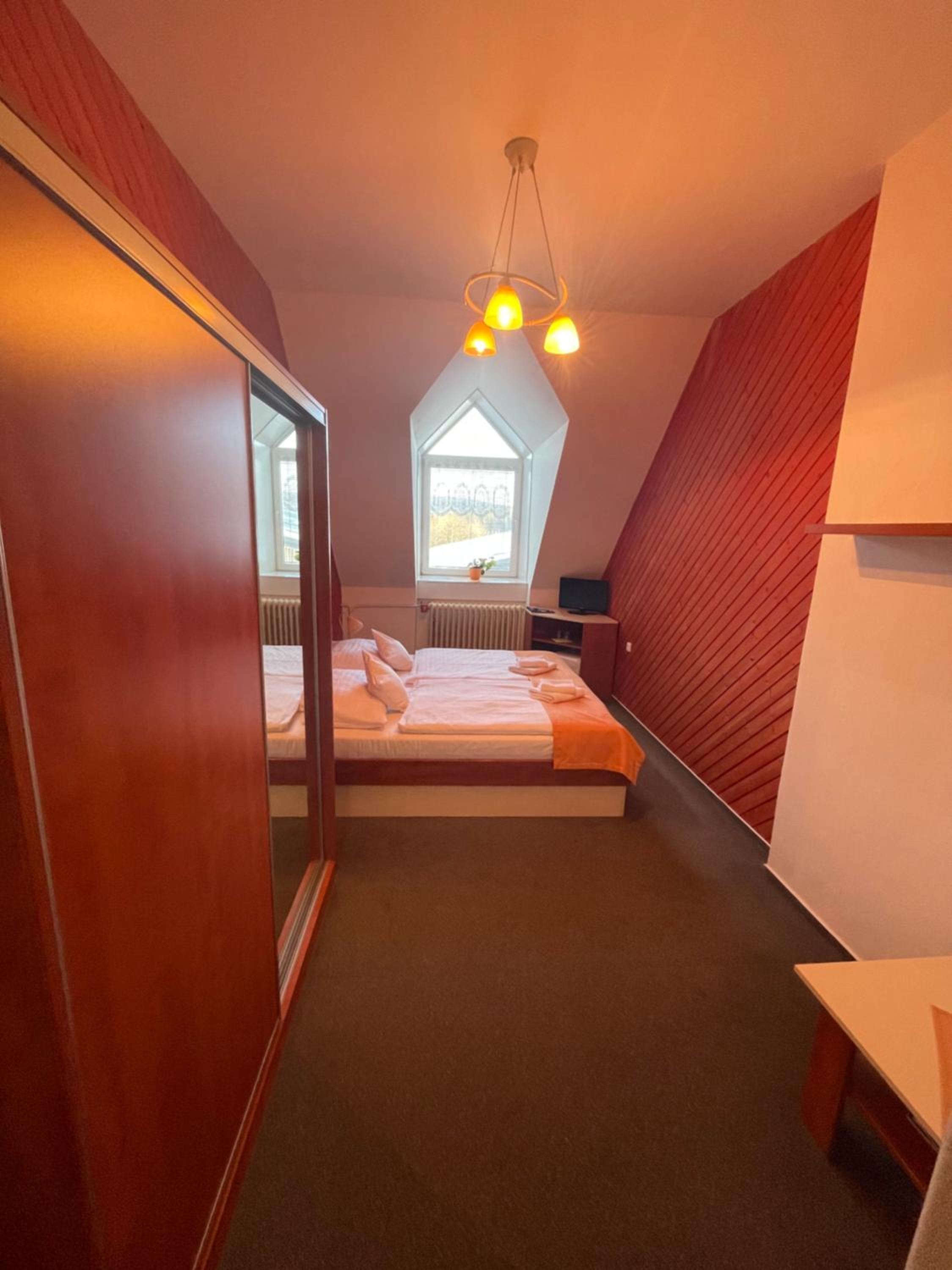 Double or Twin Room - Photo 2