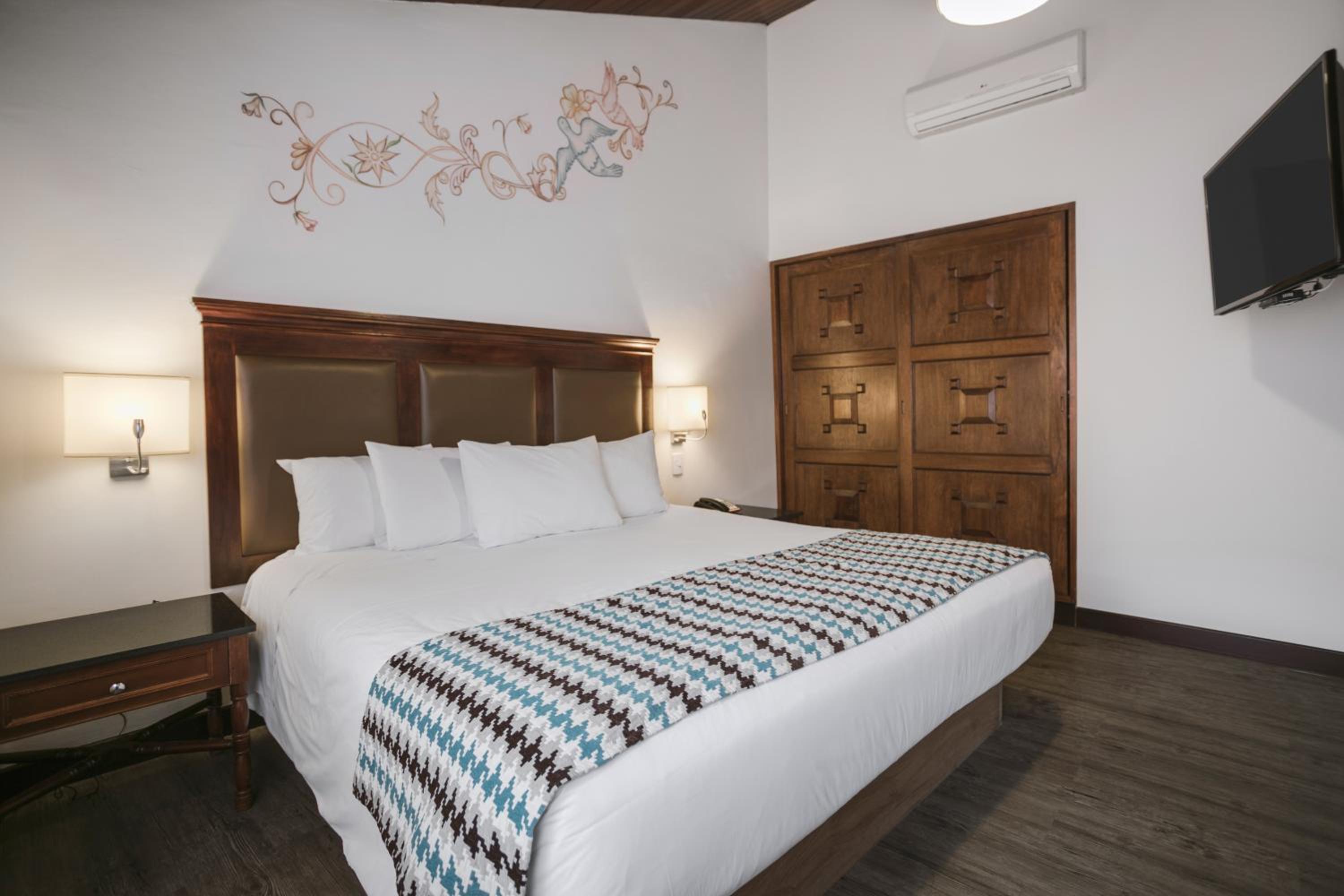 Superior Queen Room