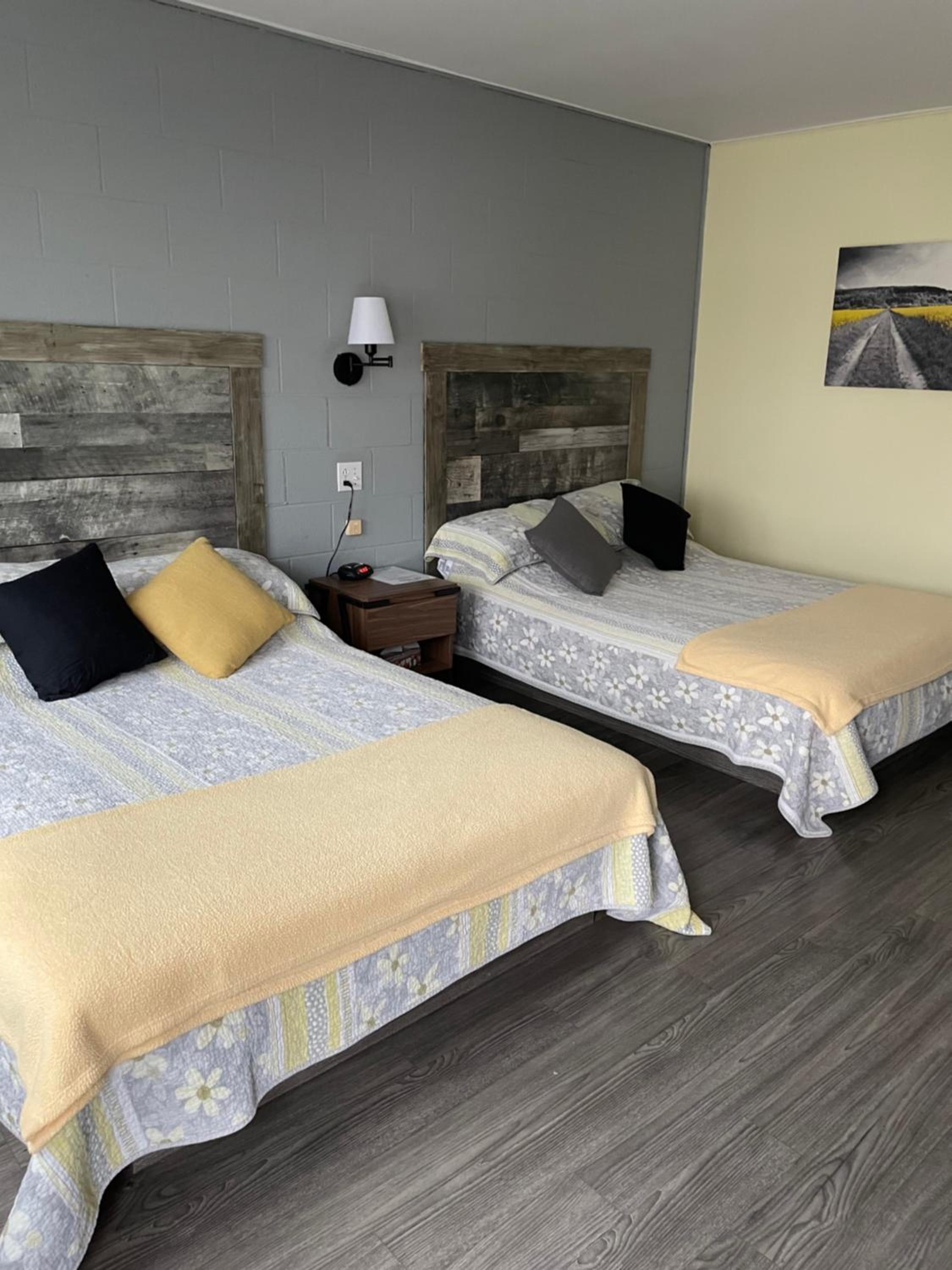Double Room with Private External Bathroom photo 2