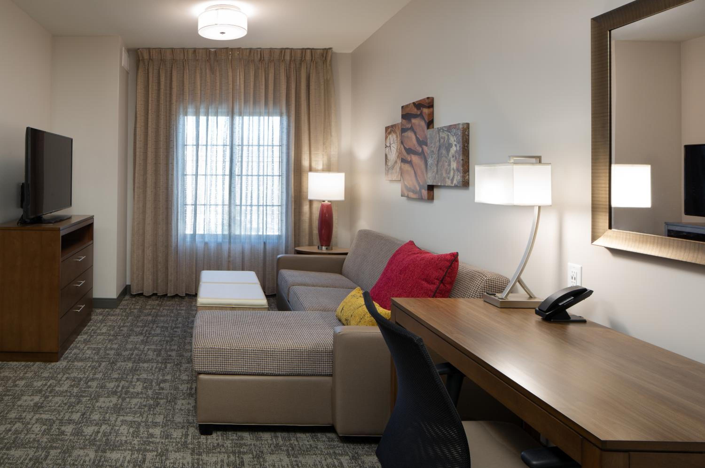 Studio Suite - Photo 6