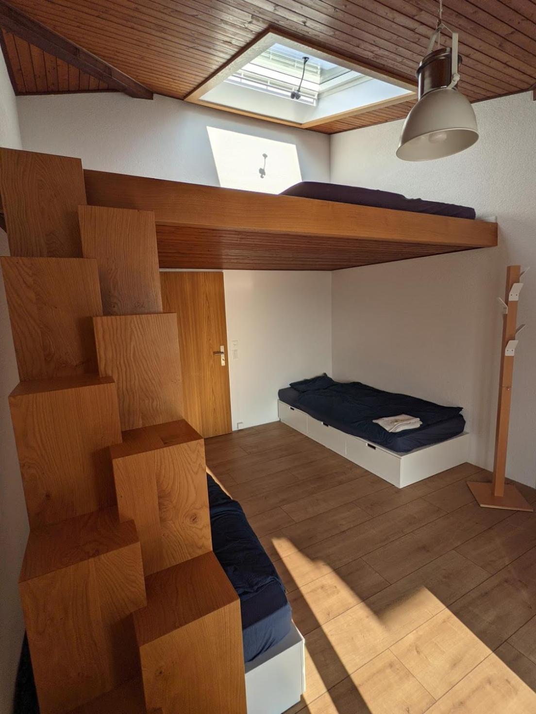 Bed in 4-Bed Female Dormitory Room photo 3
