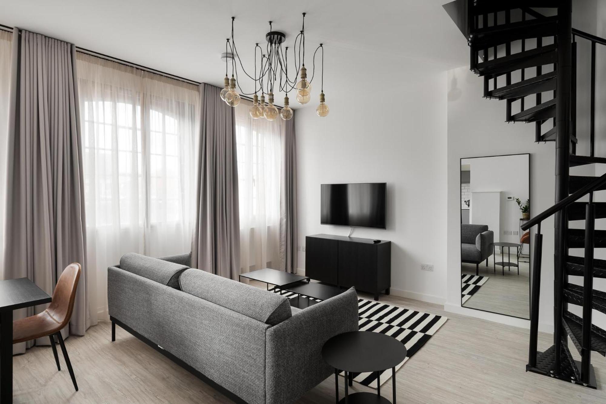 Duplex Apartment - Photo 8