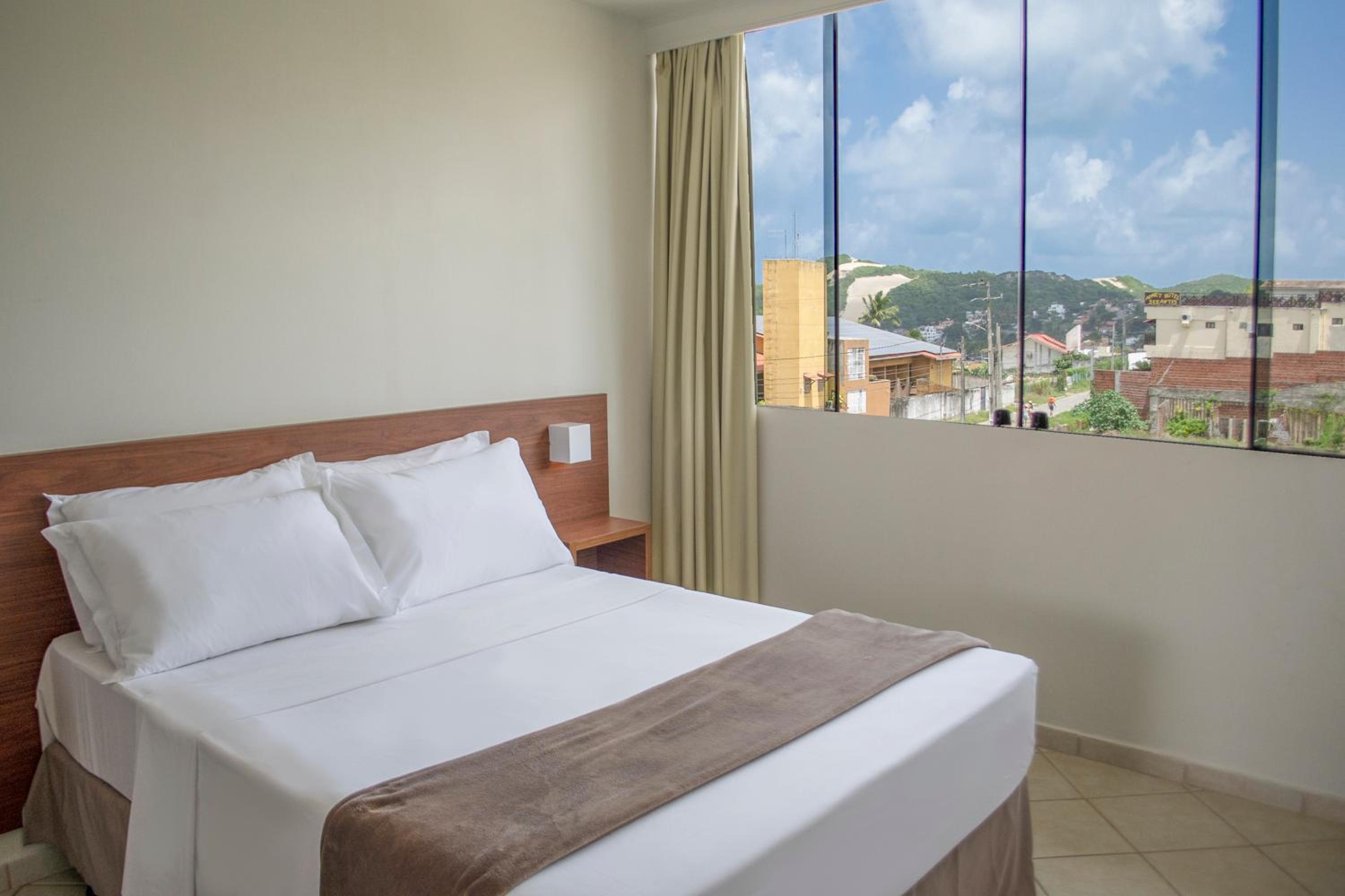 Deluxe Double Room with Side Sea View photo 2