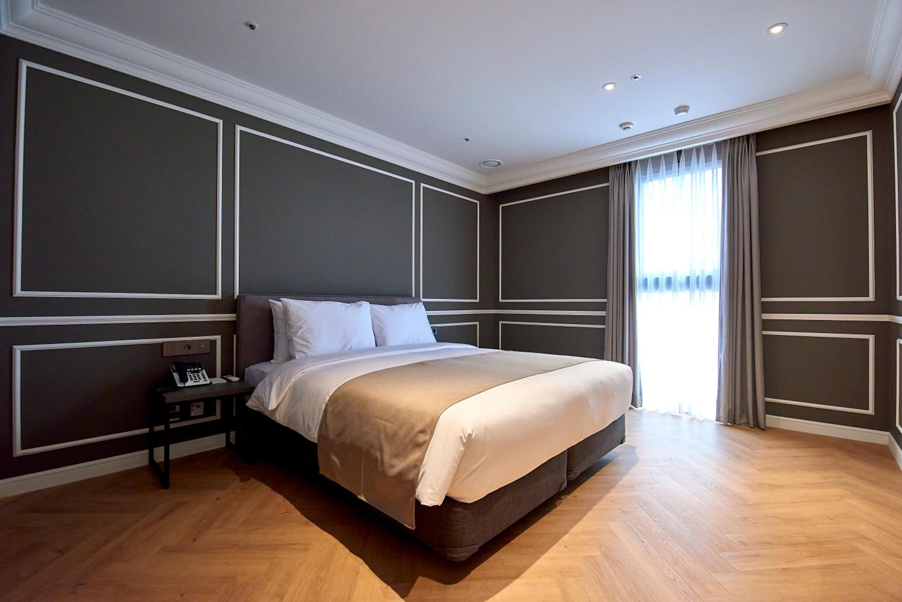 Royal Suite - Photo 1